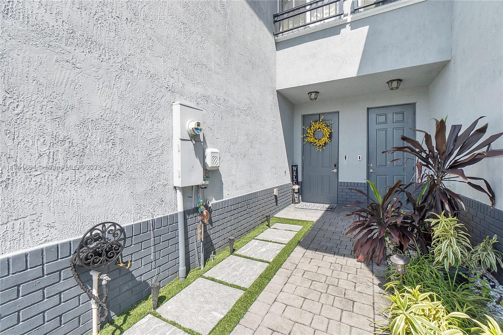 1366 NW 34th Way