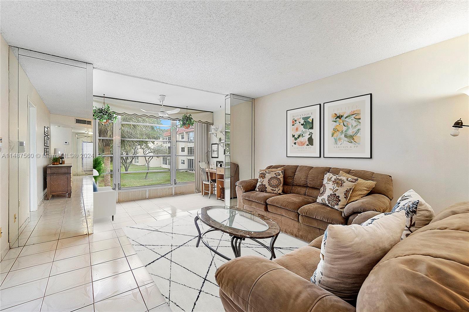 2871 E Sunrise Lakes Dr Unit: 211
