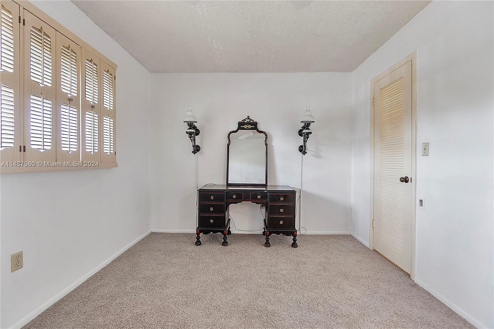 2871 E Sunrise Lakes Dr Unit: 211
