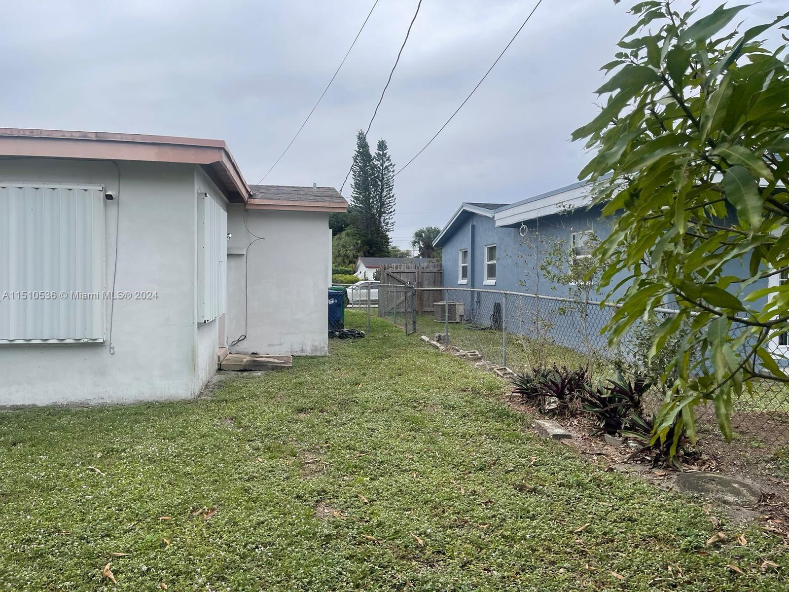 1770 NW 35th Way