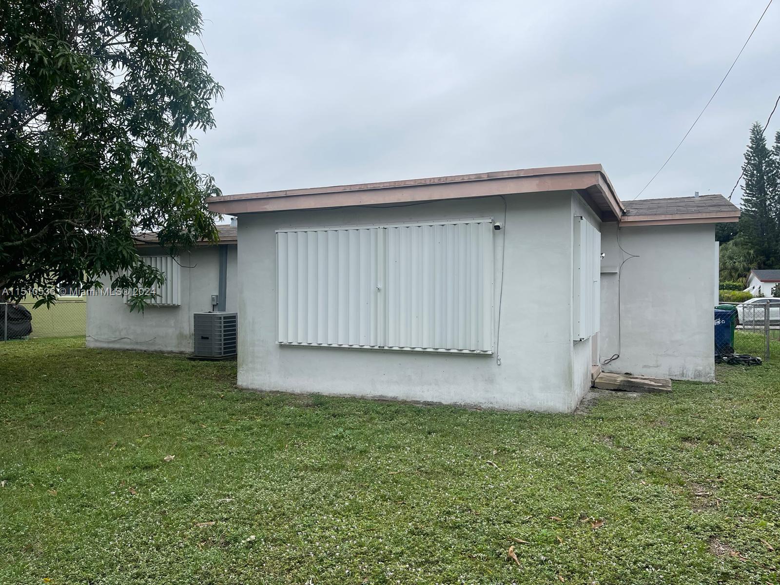 1770 NW 35th Way