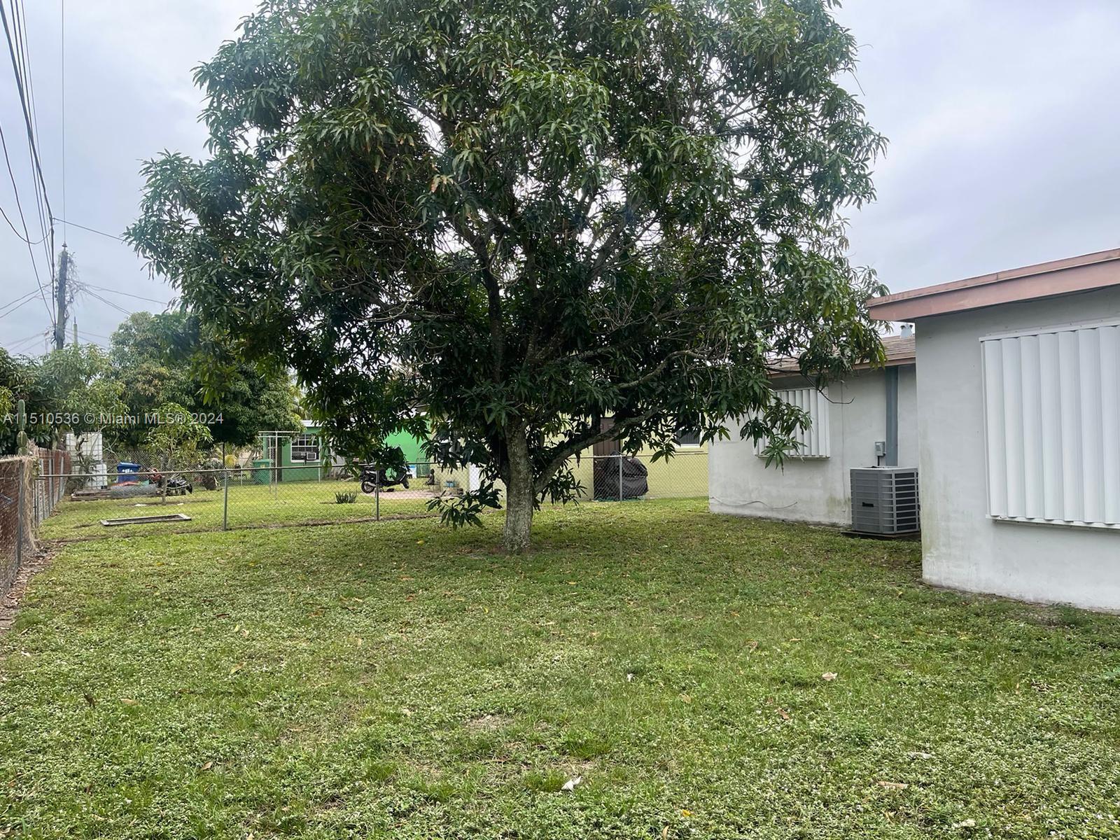 1770 NW 35th Way