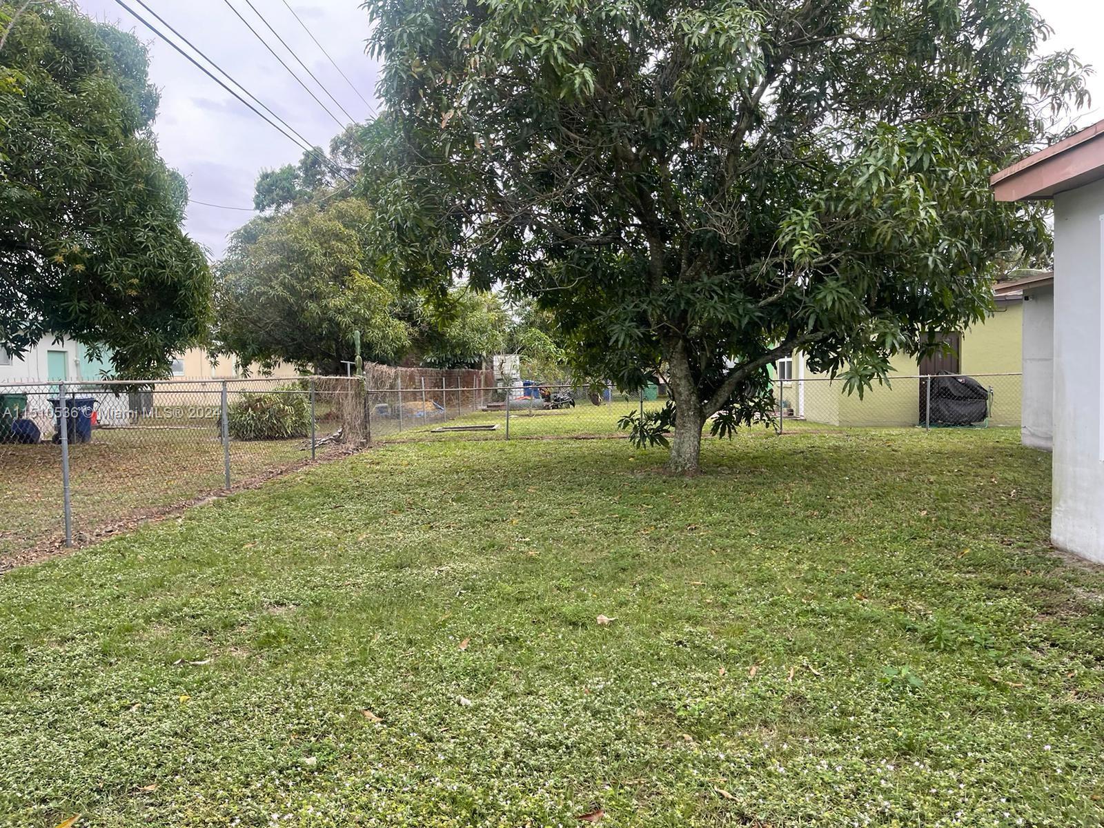 1770 NW 35th Way