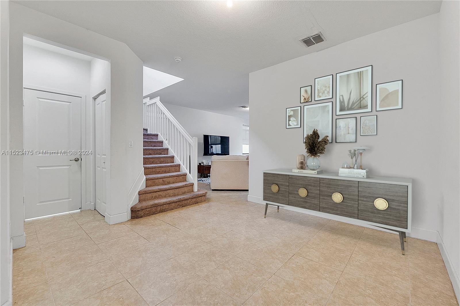 4939 NW 55th Pl