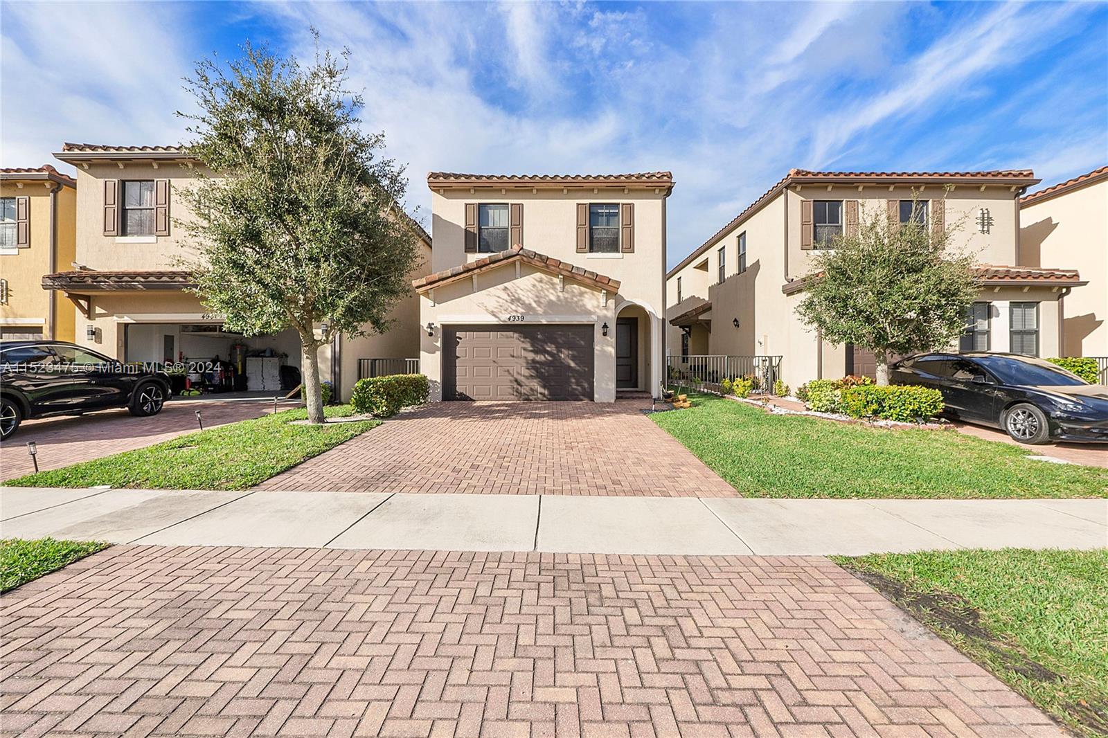 4939 NW 55th Pl