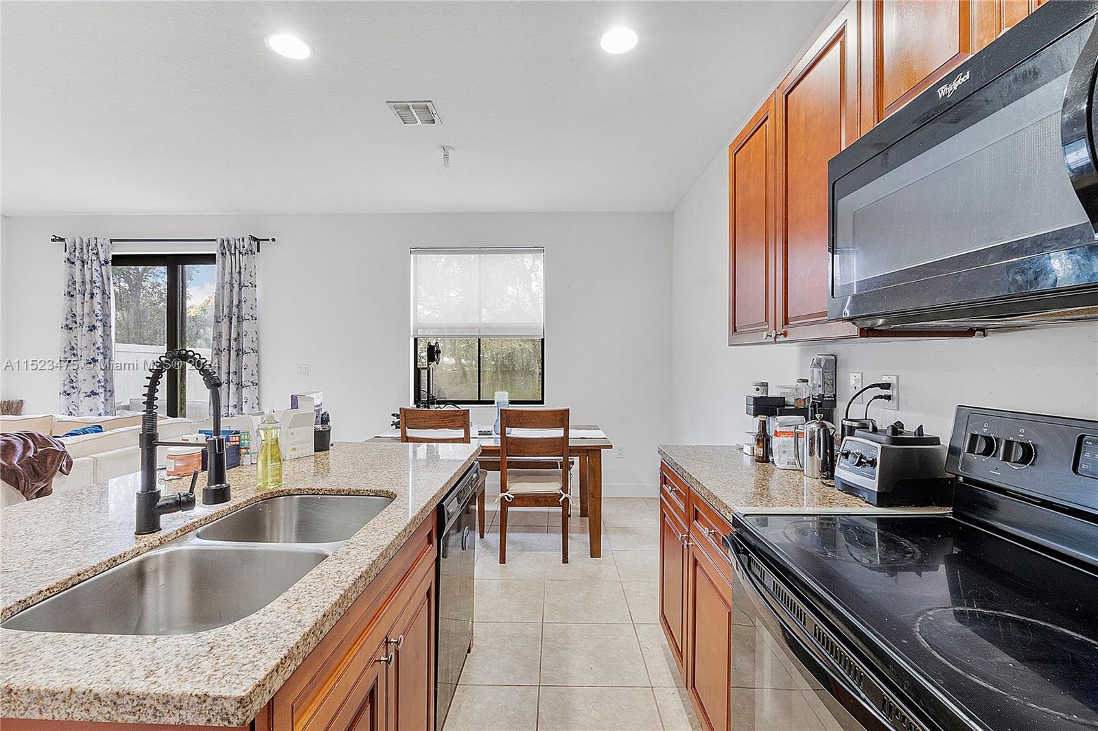 4939 NW 55th Pl