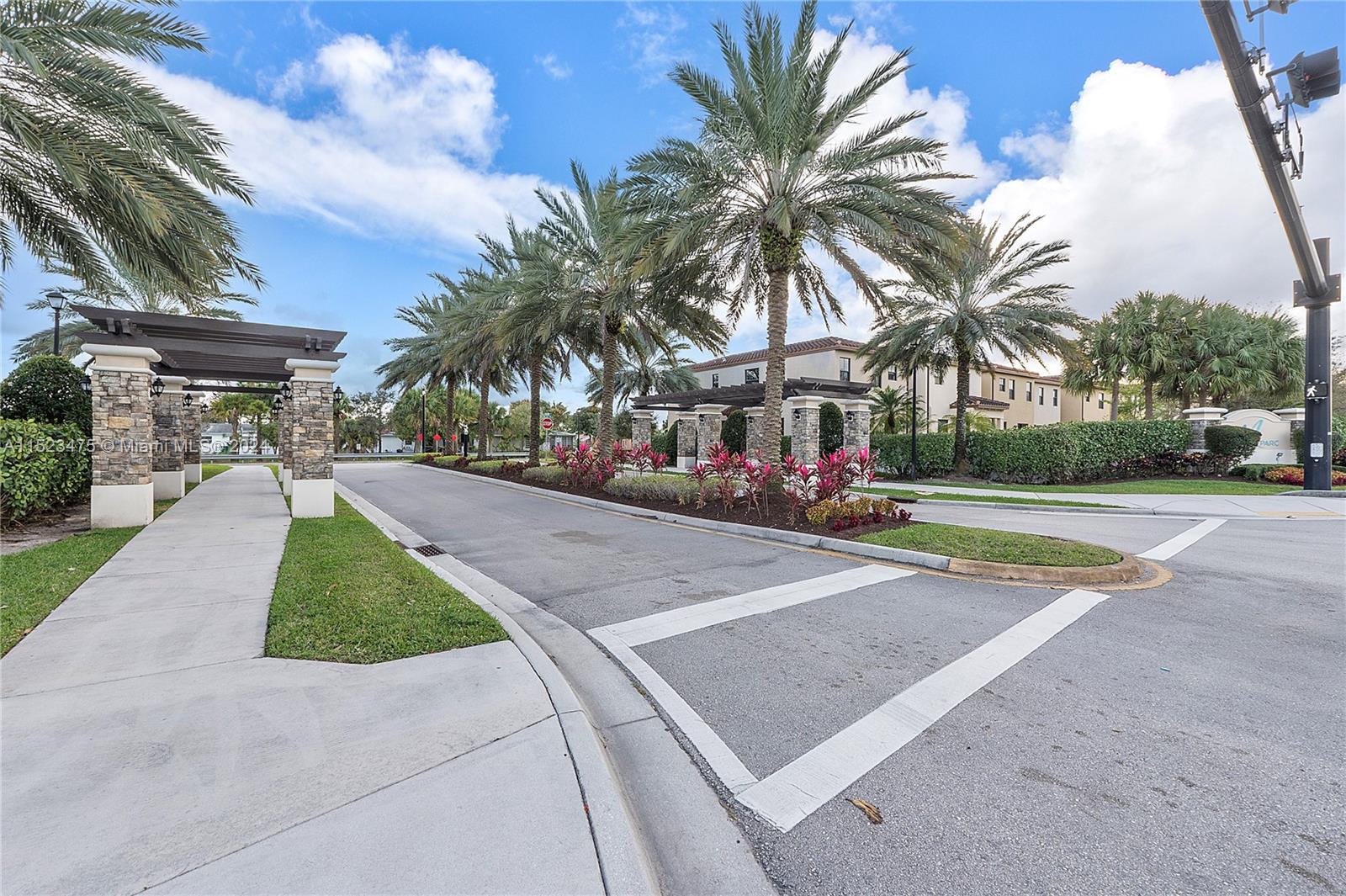 4939 NW 55th Pl