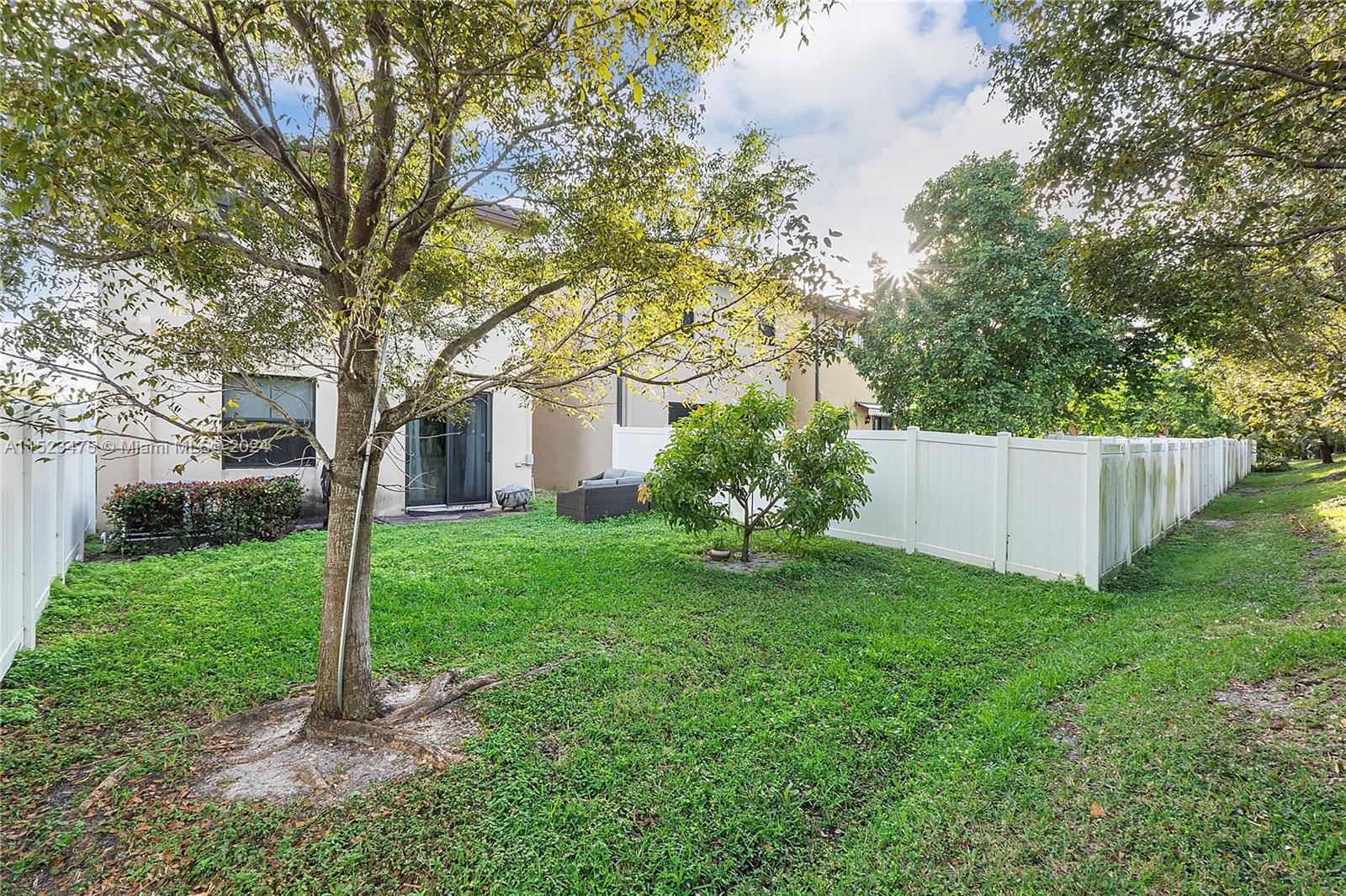 4939 NW 55th Pl