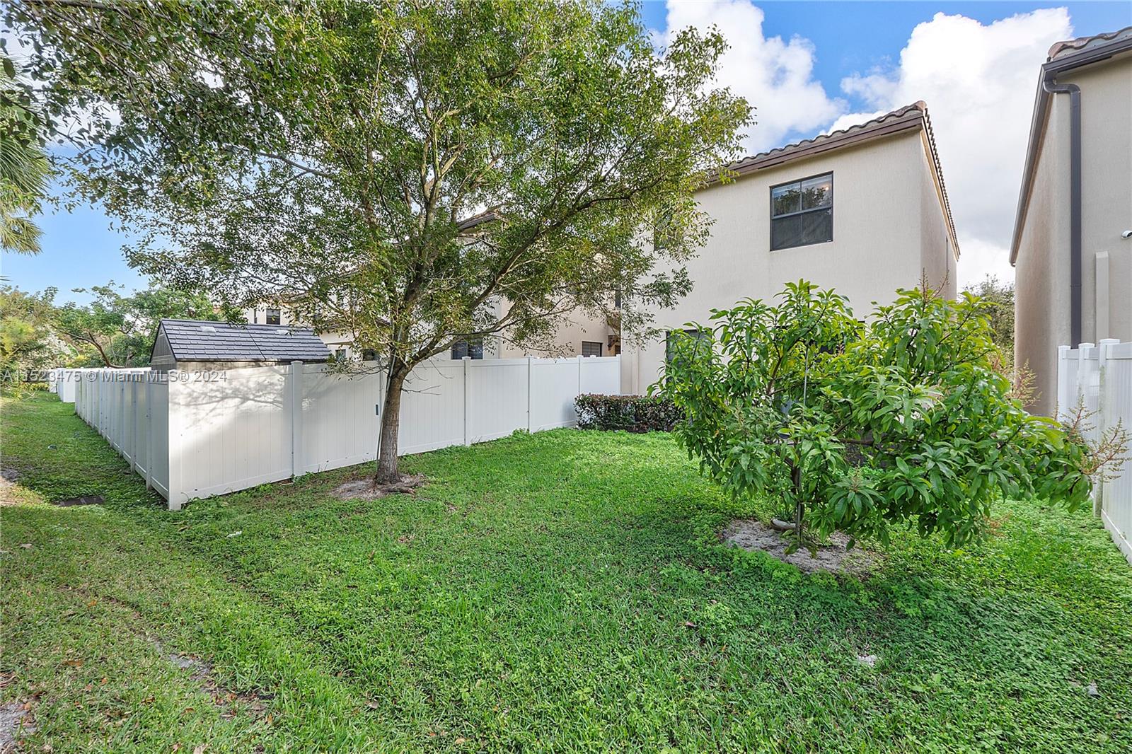 4939 NW 55th Pl