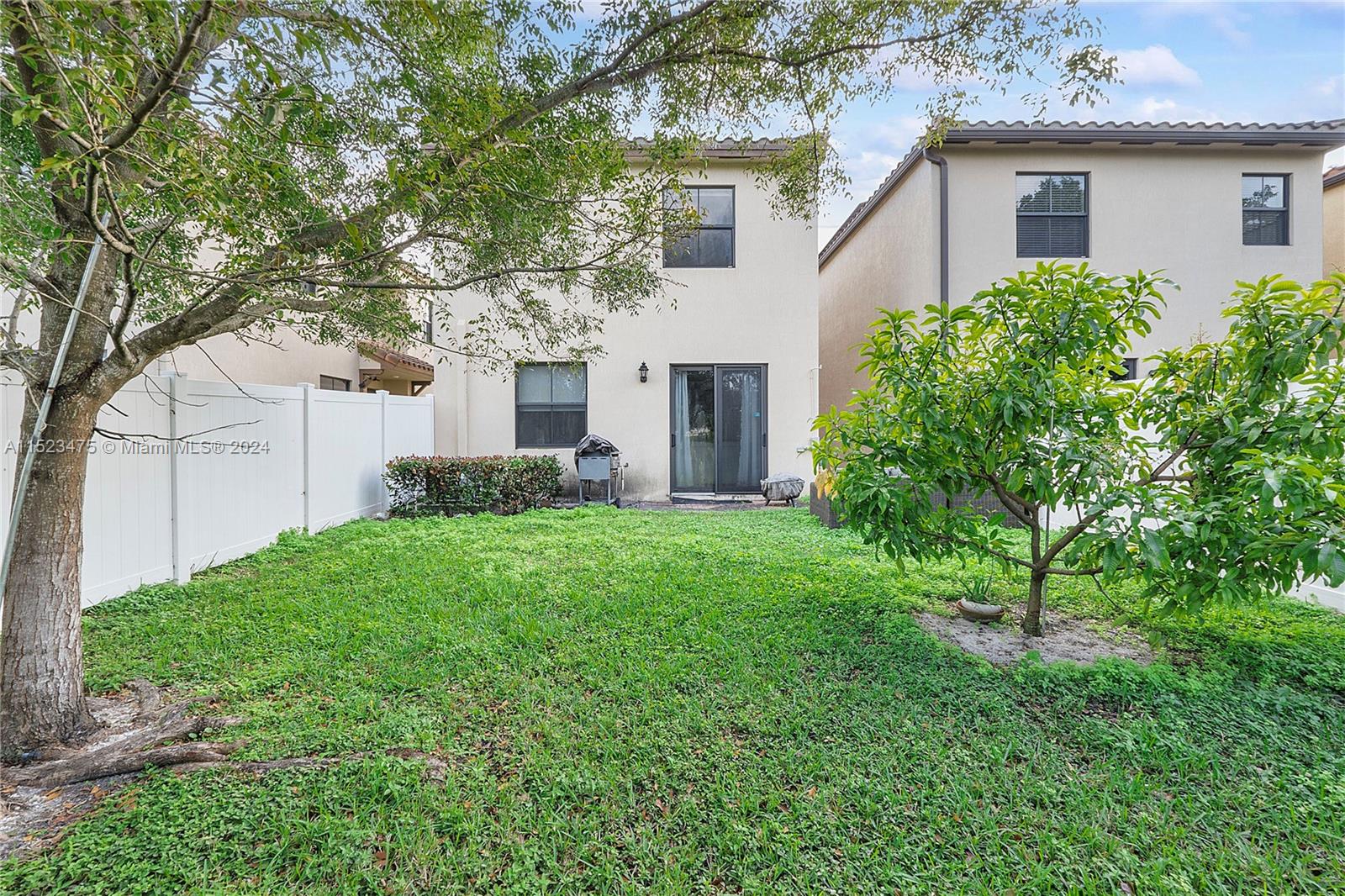 4939 NW 55th Pl