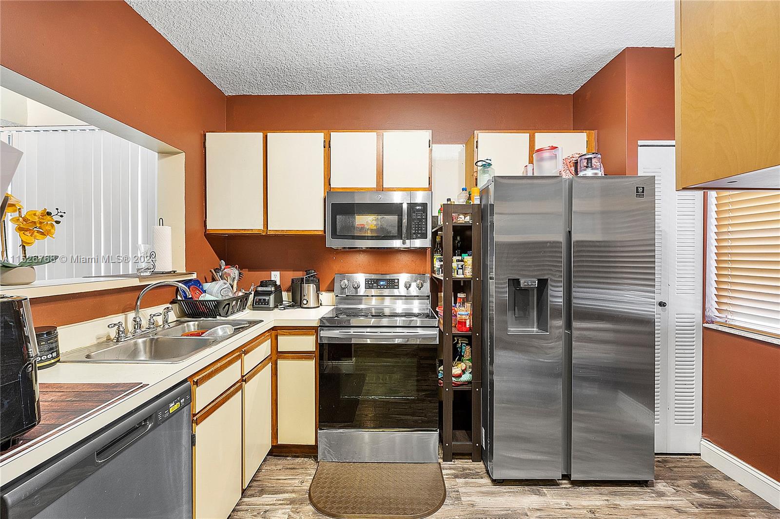 2327 SW 82nd Way # 2327