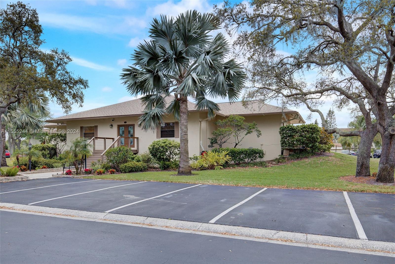 1642 Seascape Cir # 202