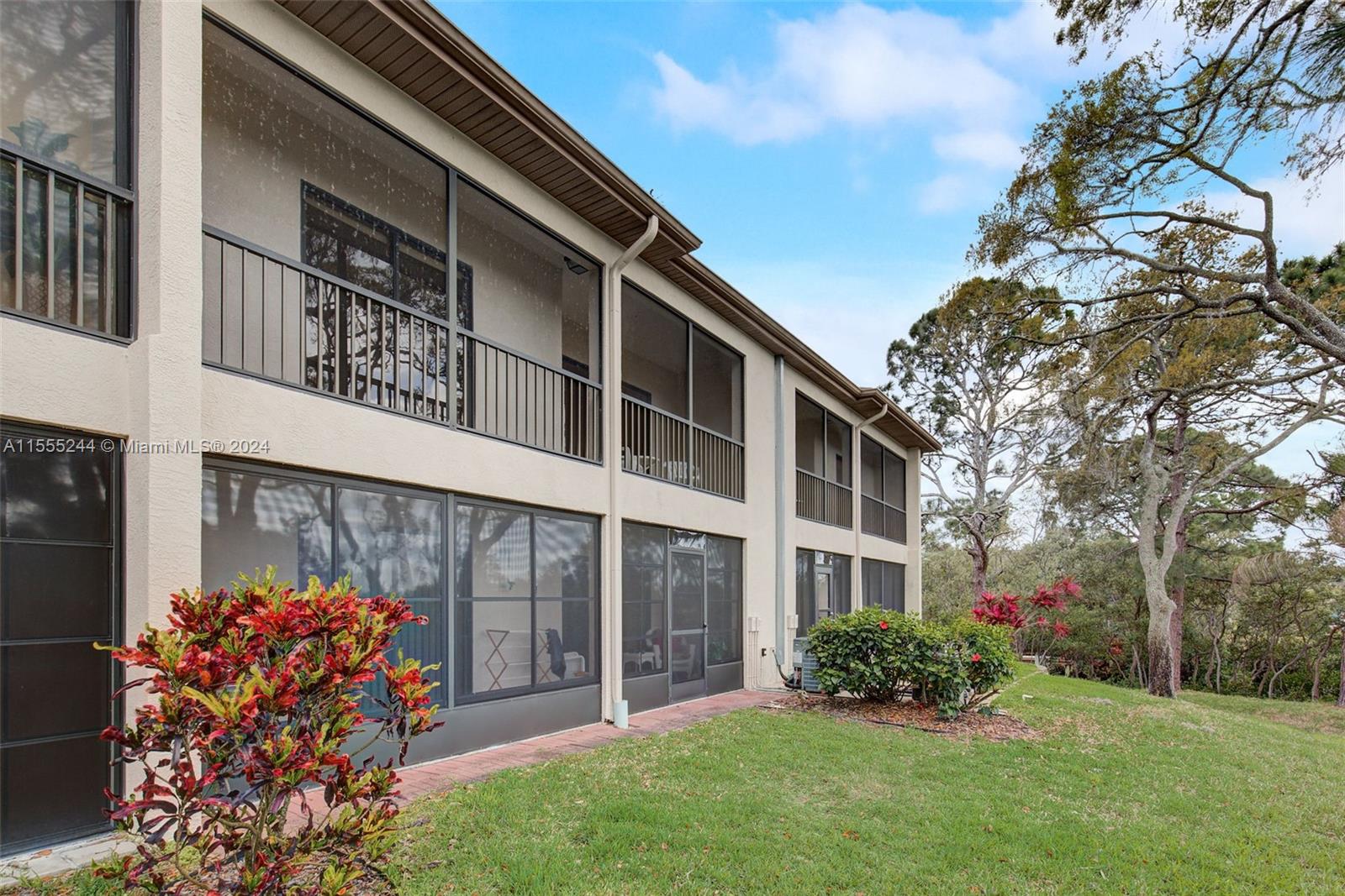 1642 Seascape Cir # 202