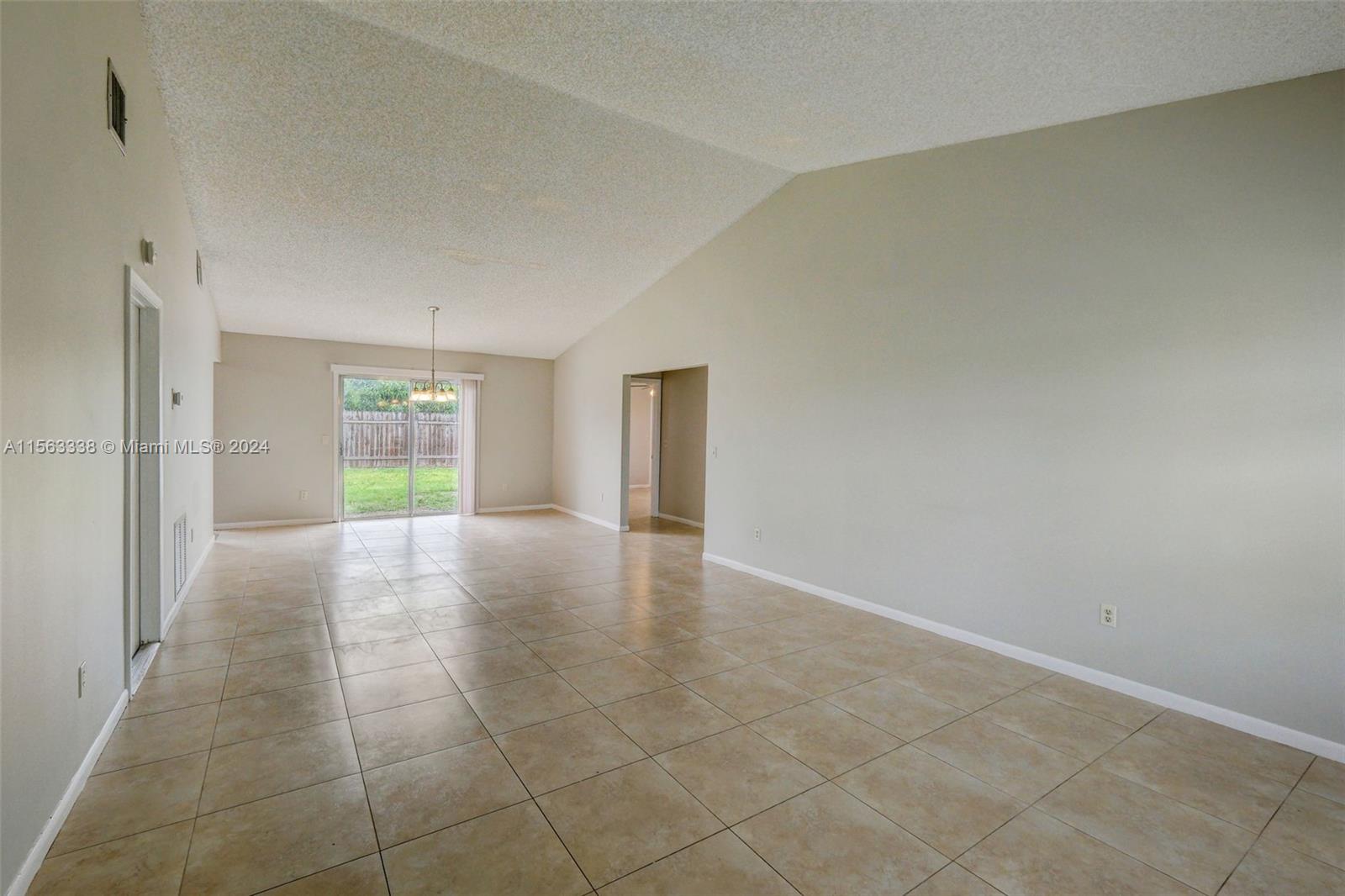 5275 W Canal Cir W