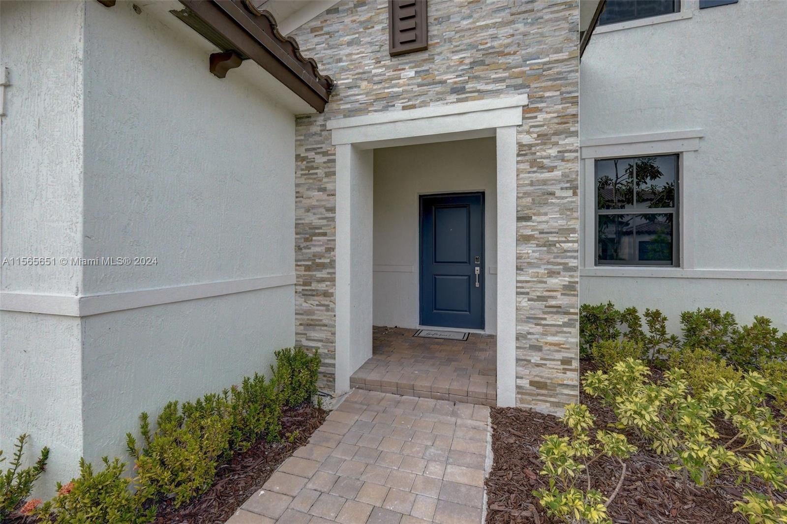 11871 SW 242nd Ter