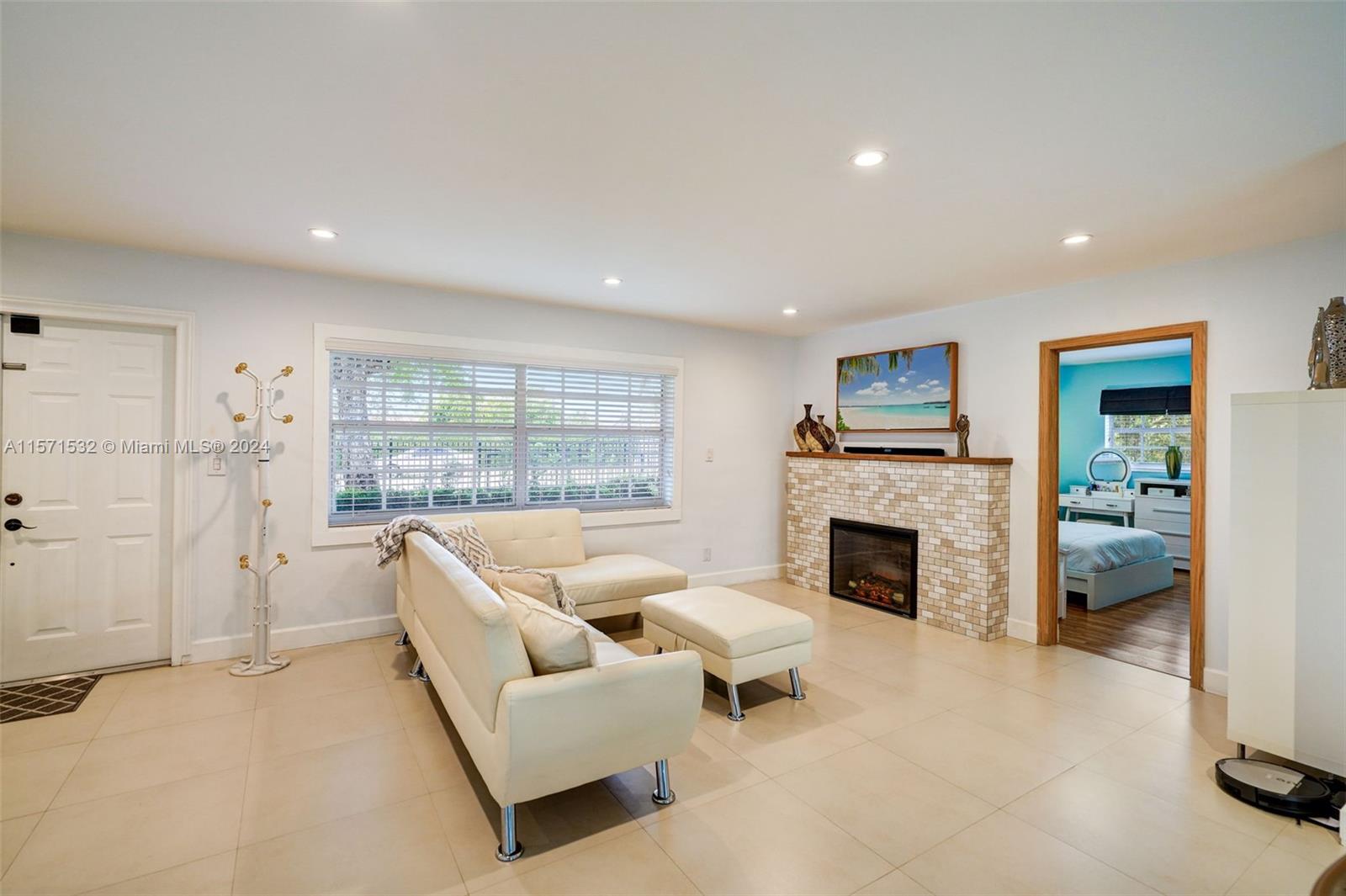 901 SW 102nd Ave