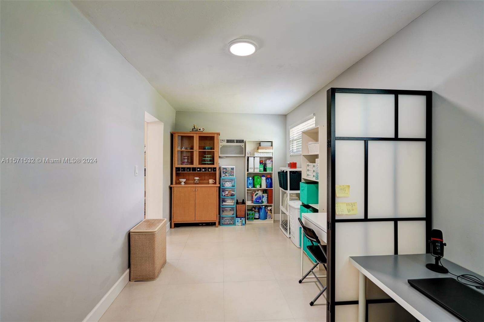 901 SW 102nd Ave