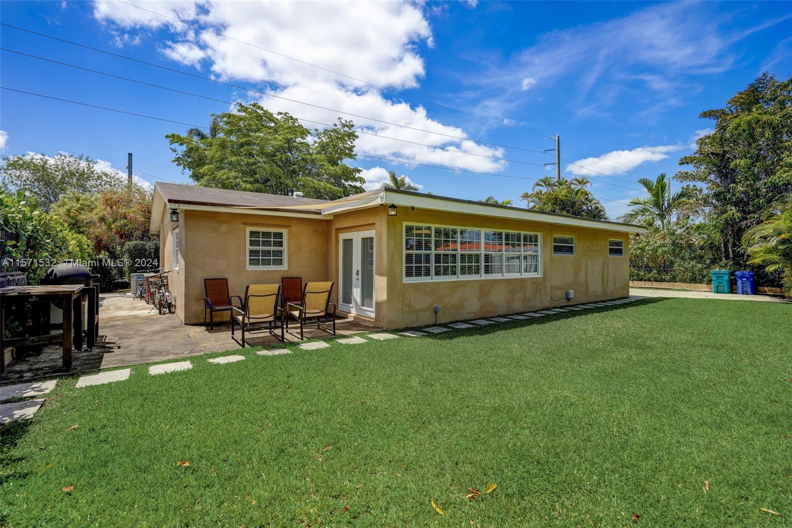 901 SW 102nd Ave