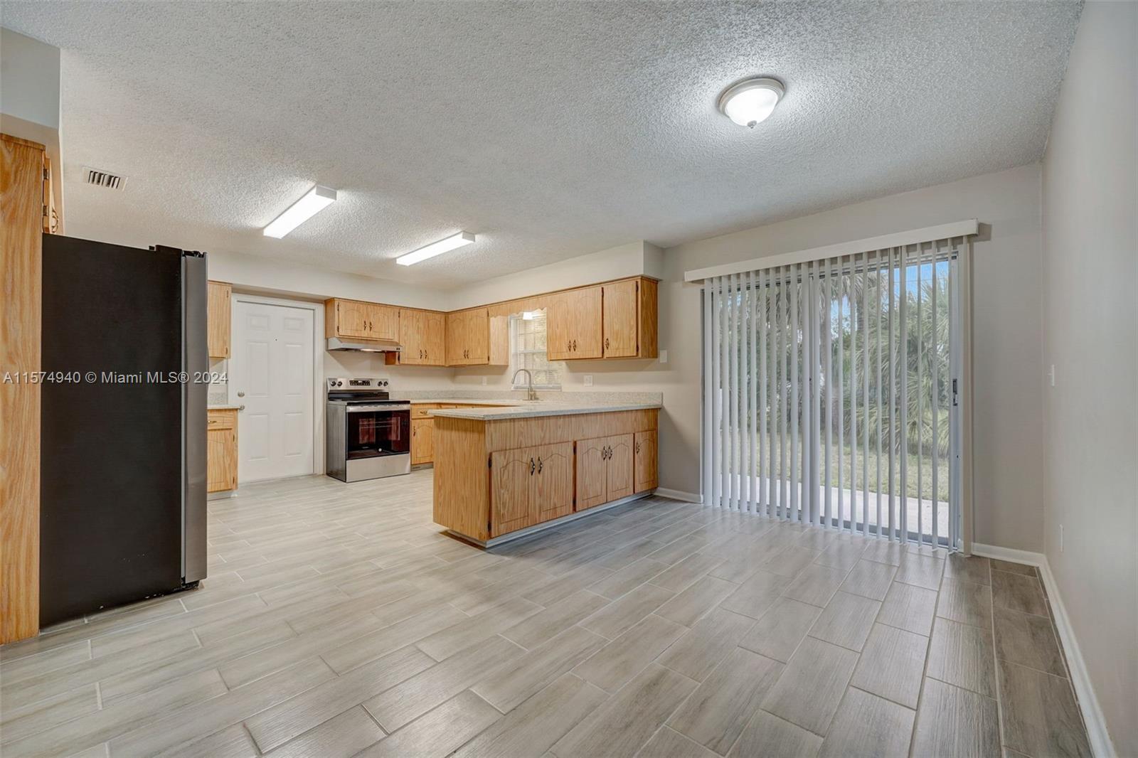8795 98th Ct