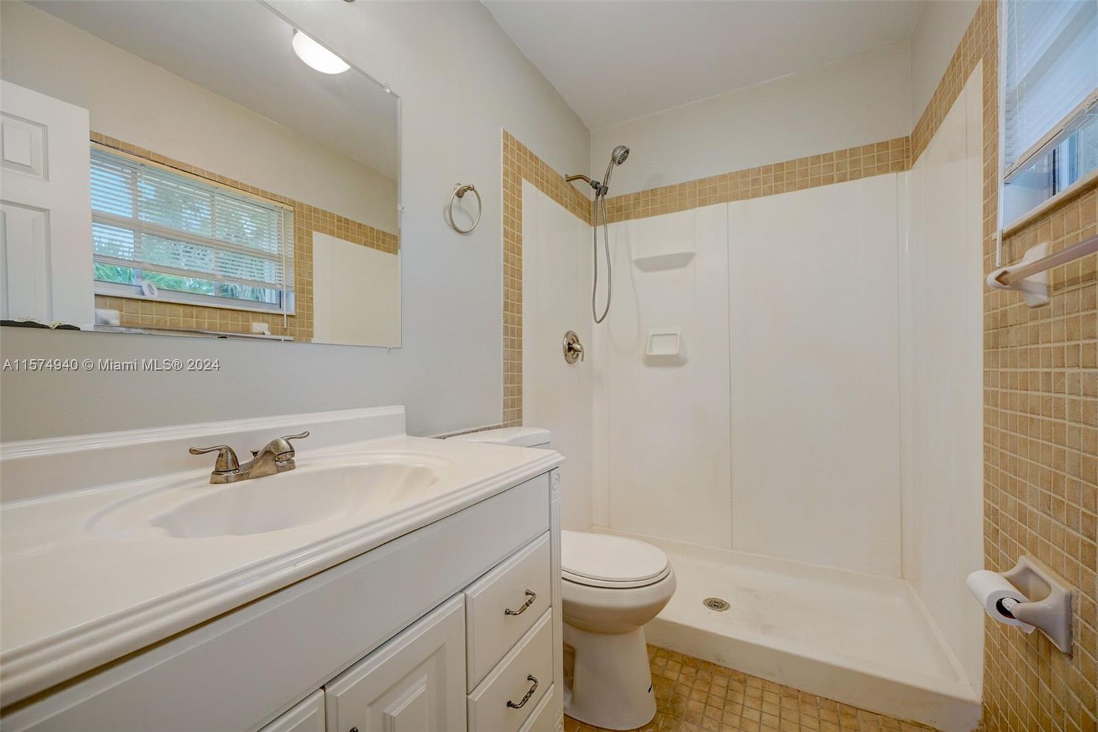 8795 98th Ct