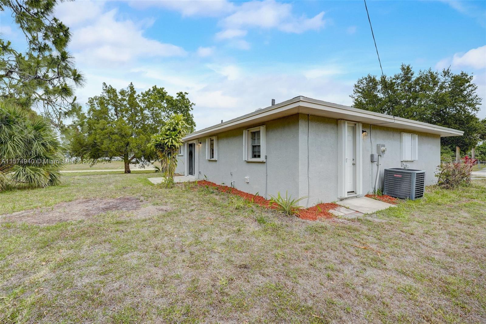 8795 98th Ct