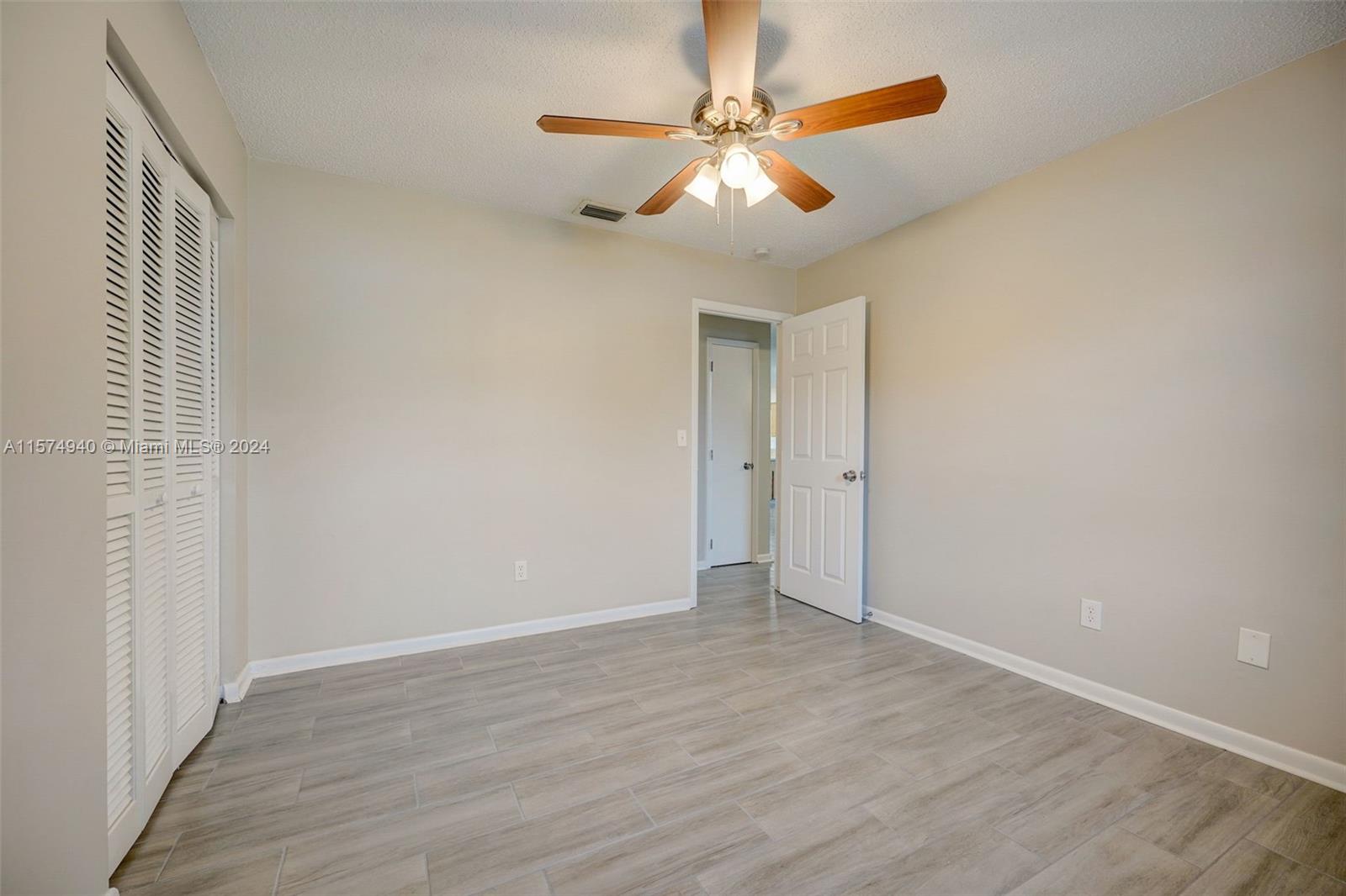 8795 98th Ct