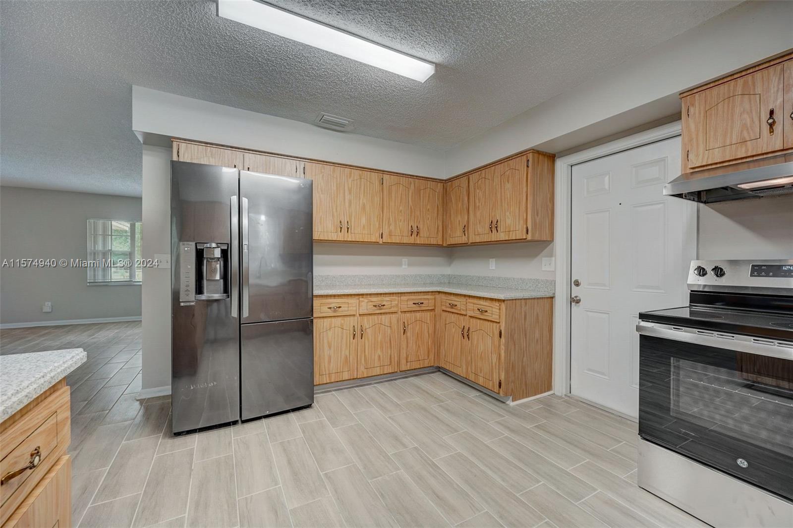 8795 98th Ct