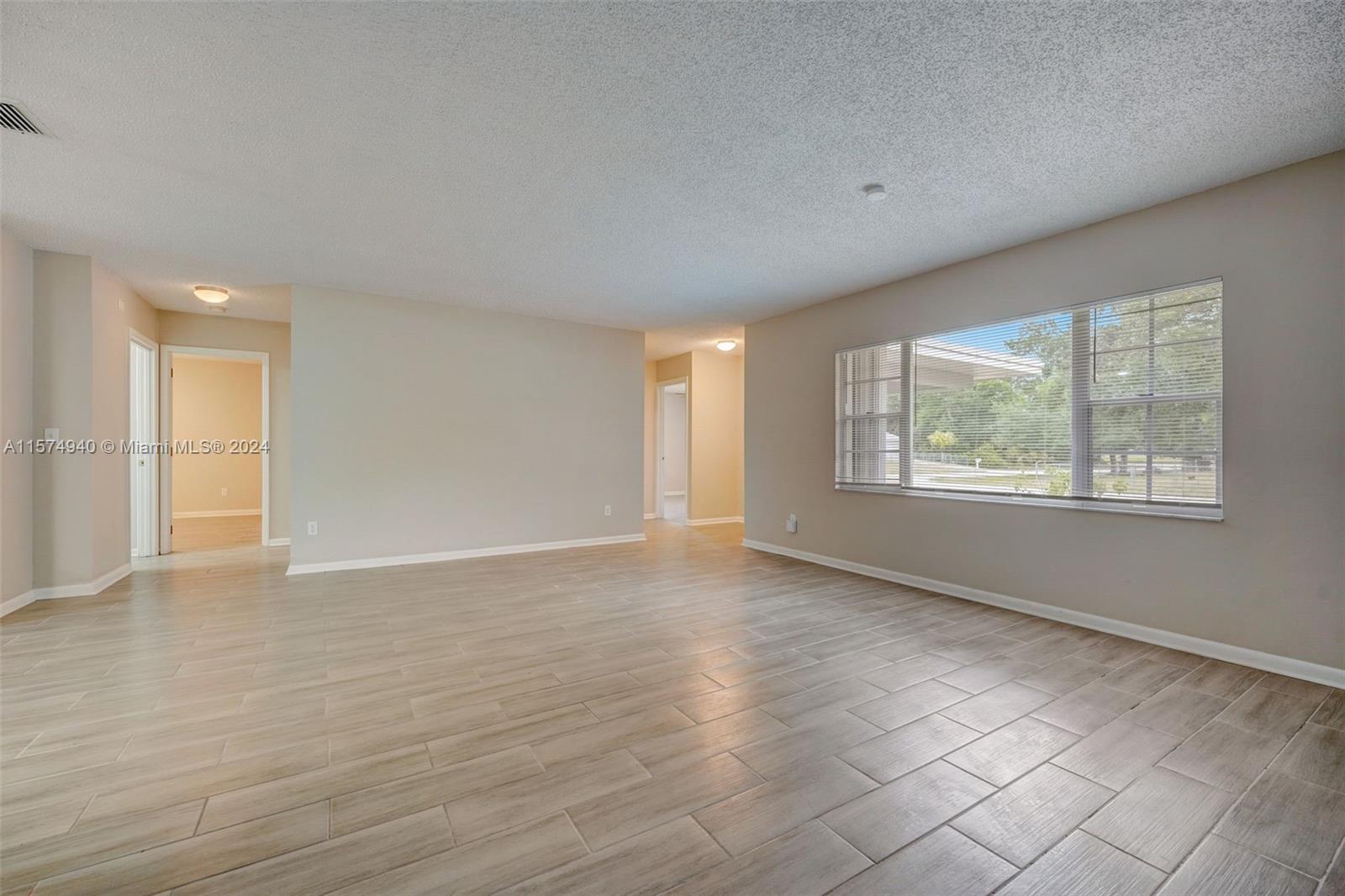 8795 98th Ct