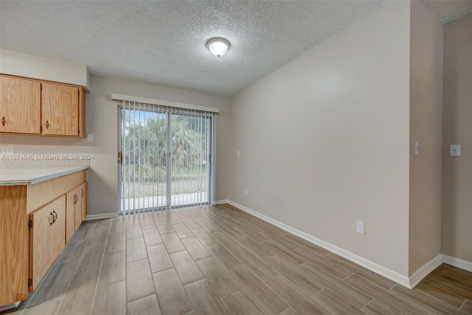 8795 98th Ct