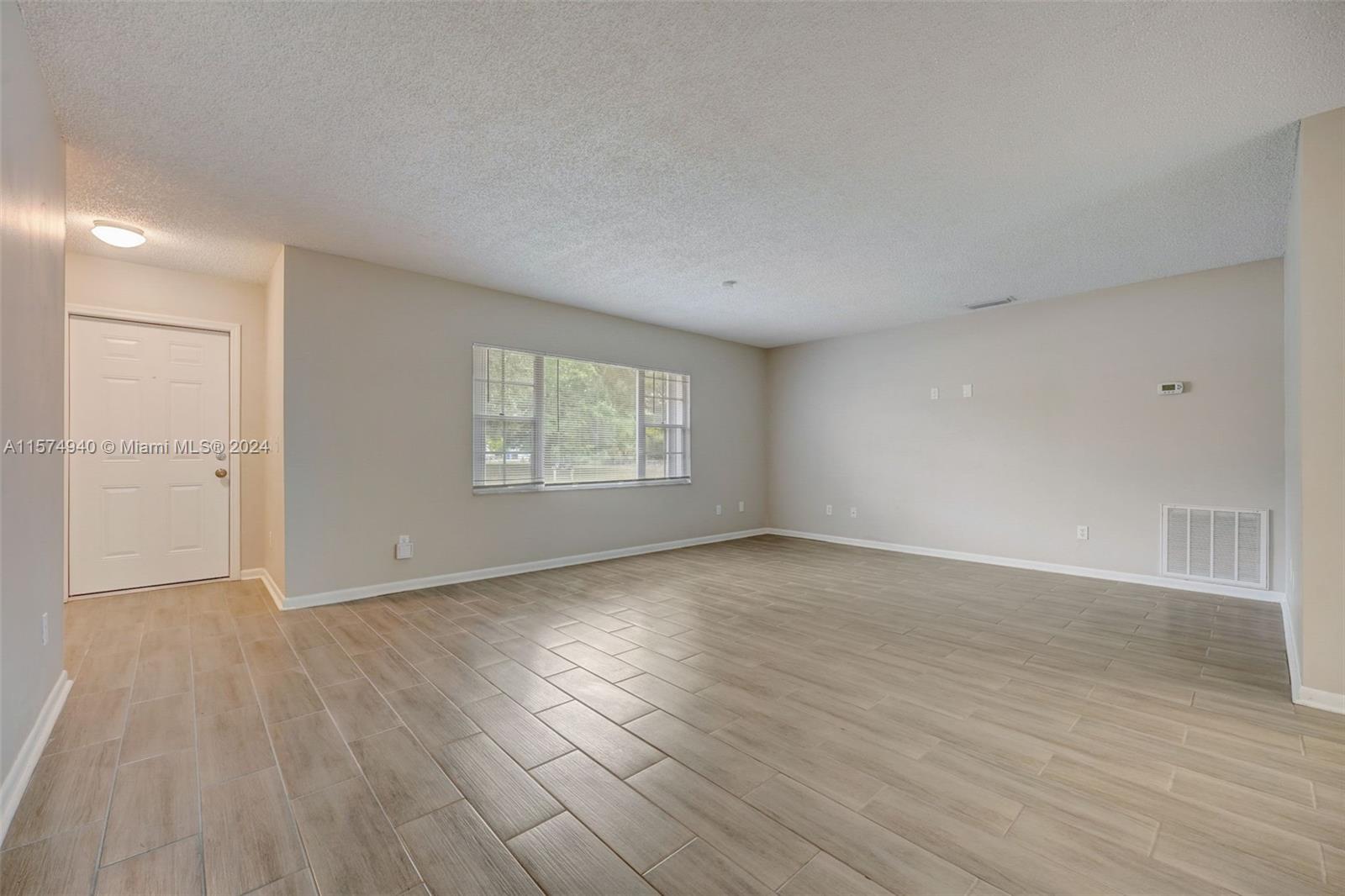 8795 98th Ct