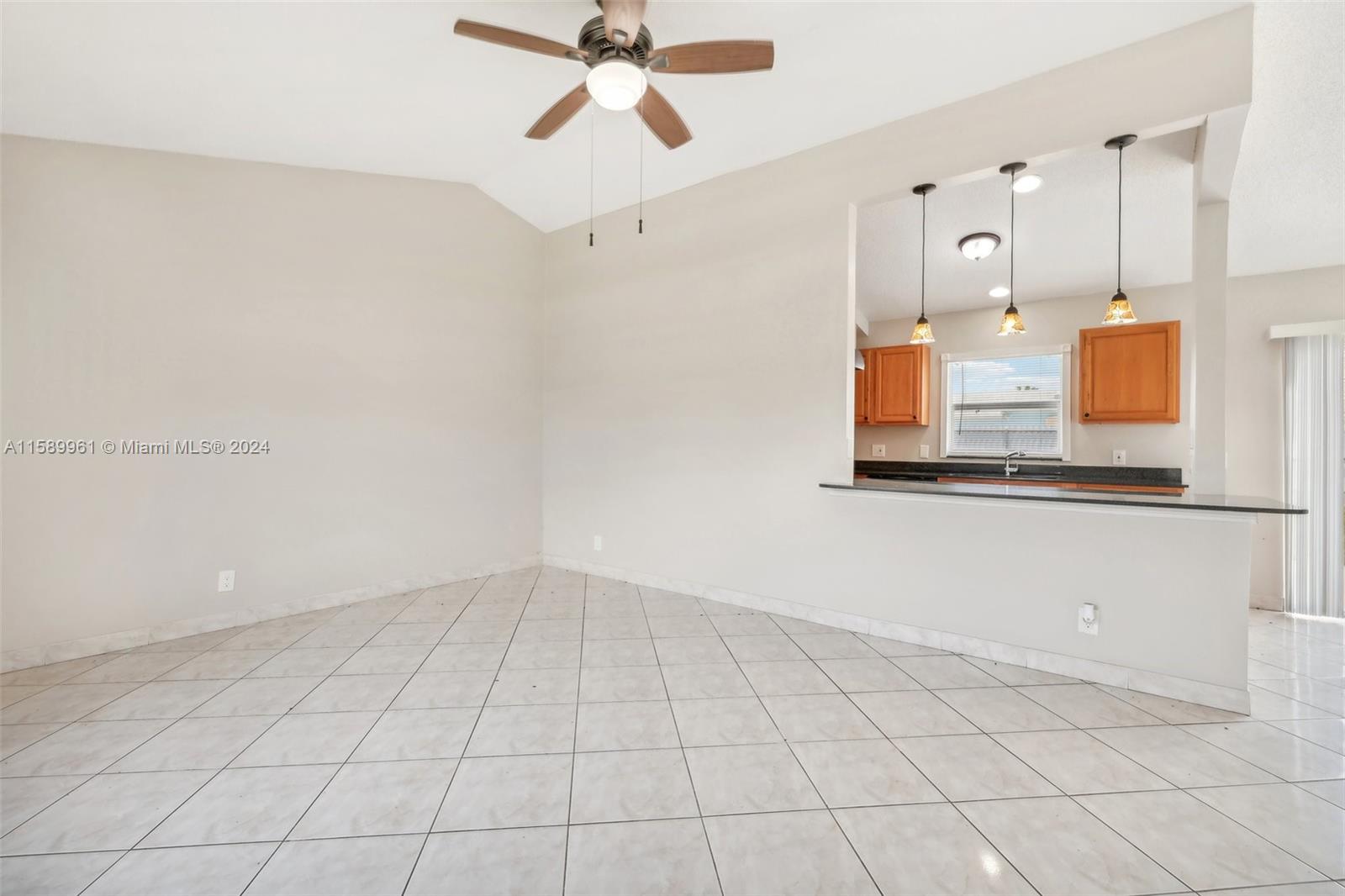5575 SW 8th Ct