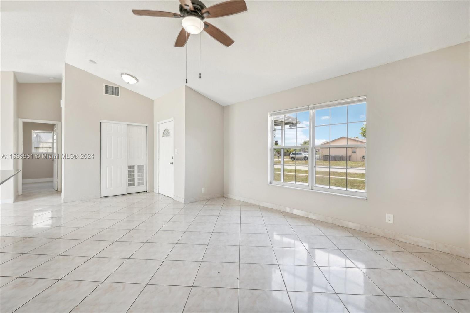 5575 SW 8th Ct