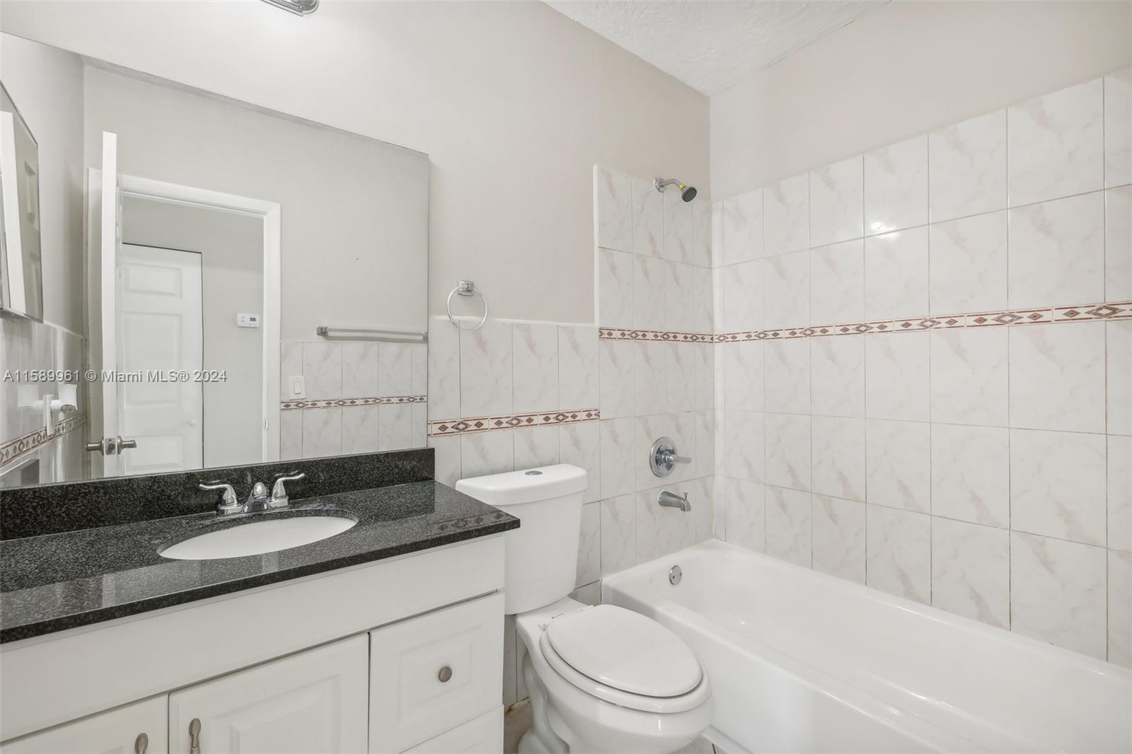 5575 SW 8th Ct