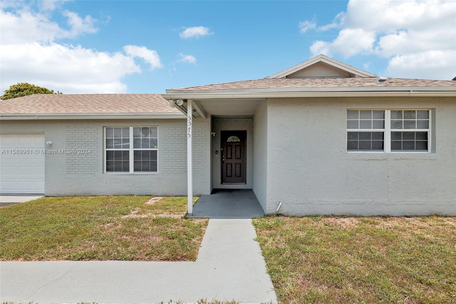 5575 SW 8th Ct