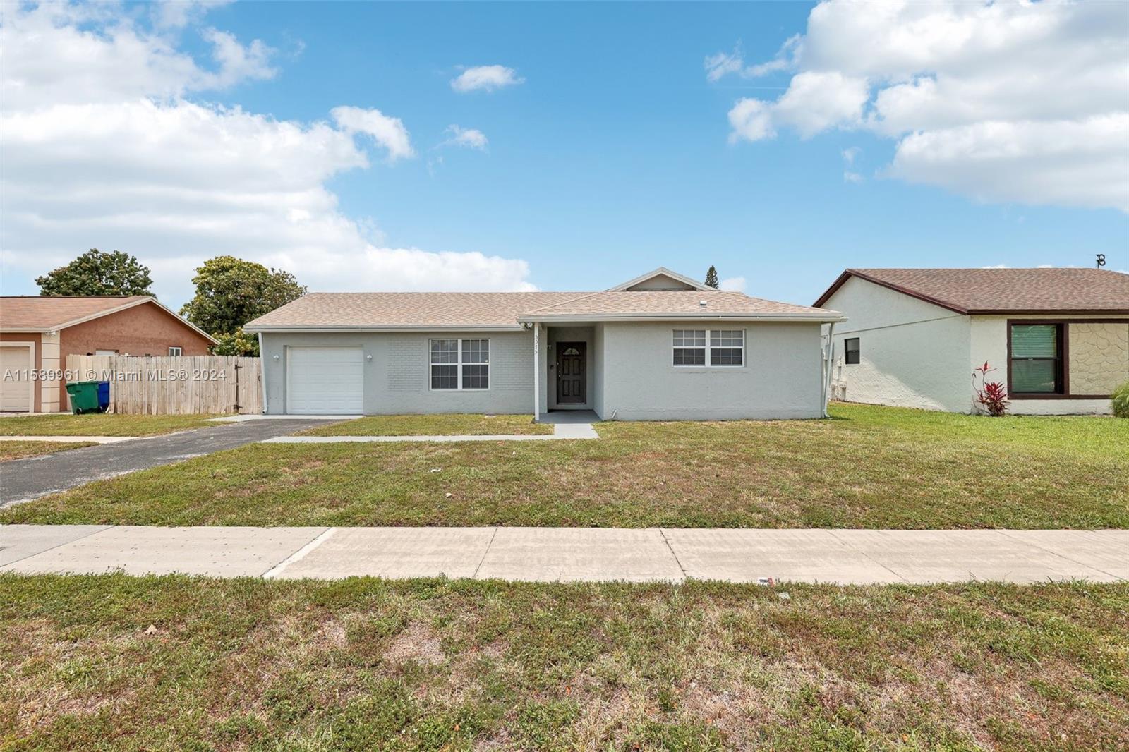 5575 SW 8th Ct