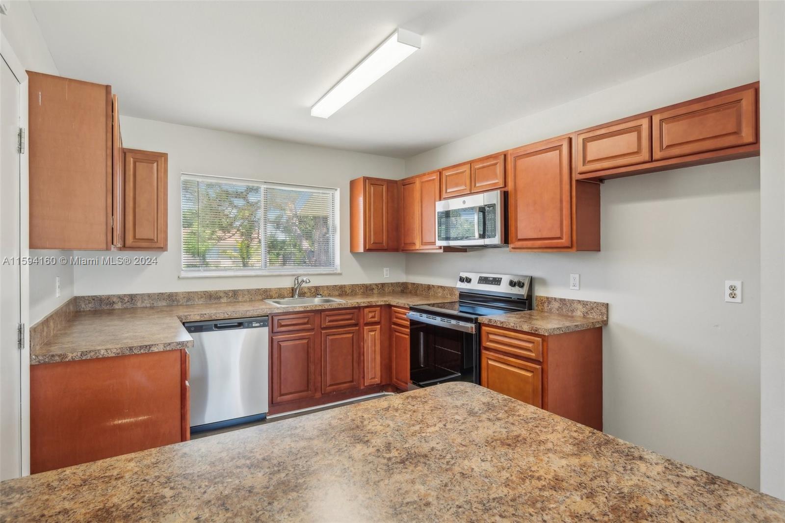 1701 SE Cascella Ct, Port St. Lucie