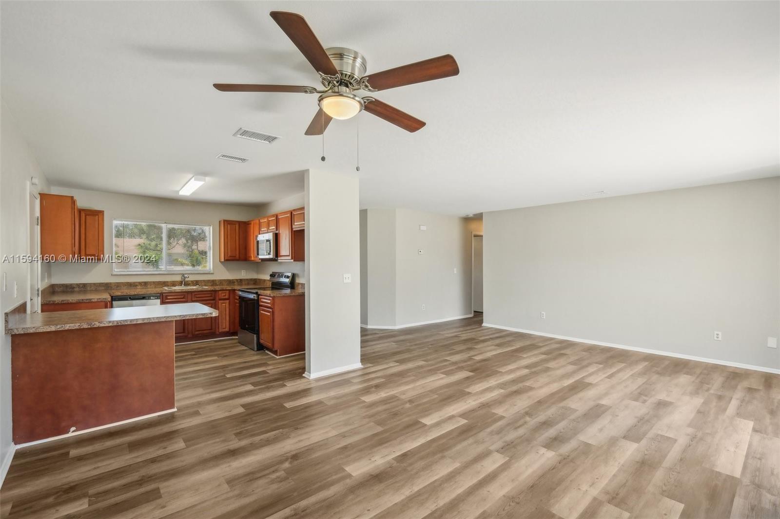 1701 SE Cascella Ct, Port St. Lucie