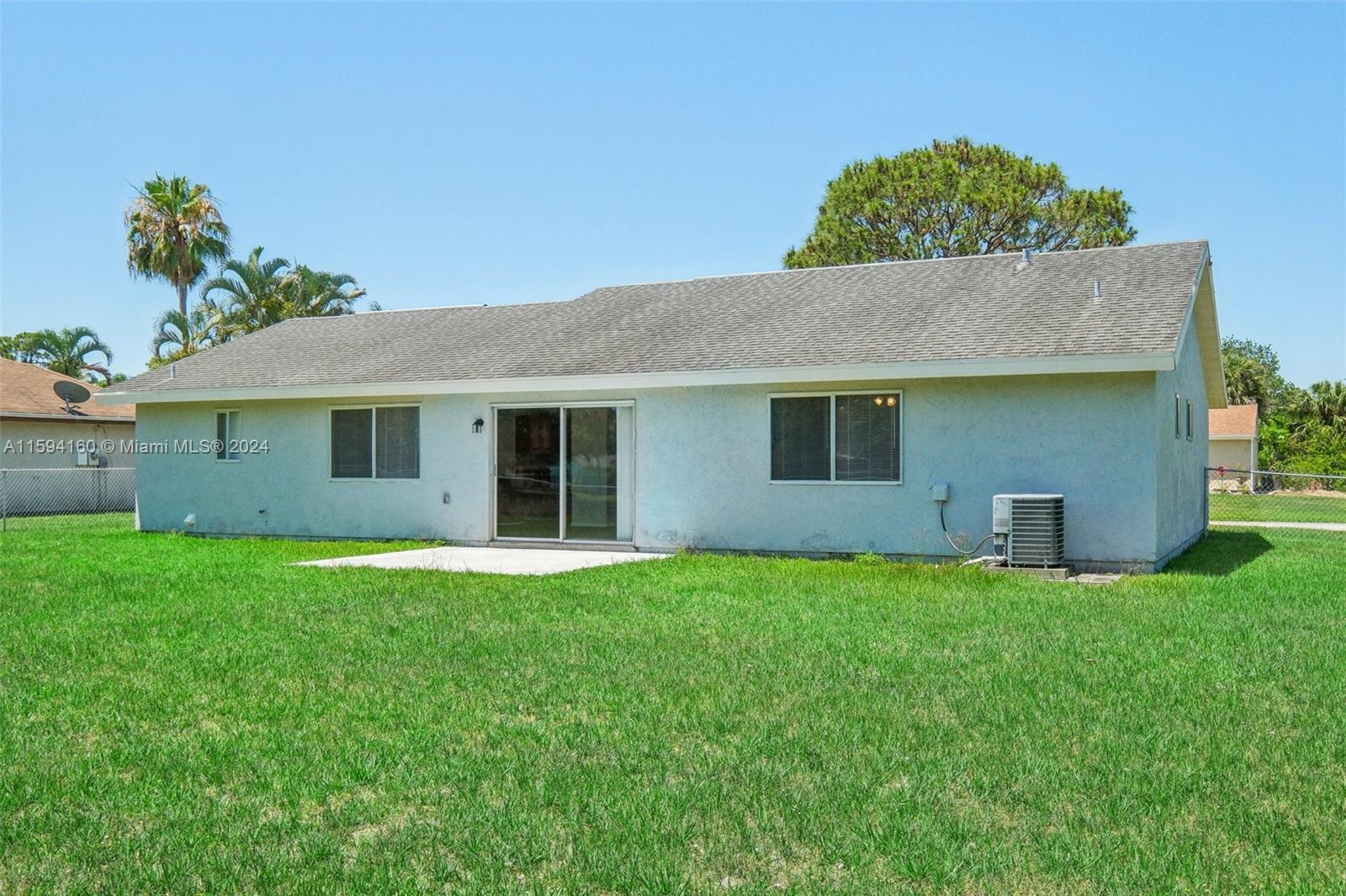 1701 SE Cascella Ct, Port St. Lucie