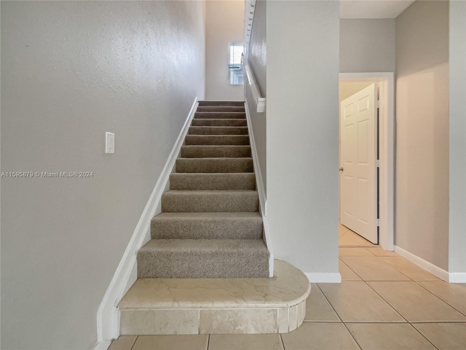 394 NE 36th Avenue Rd