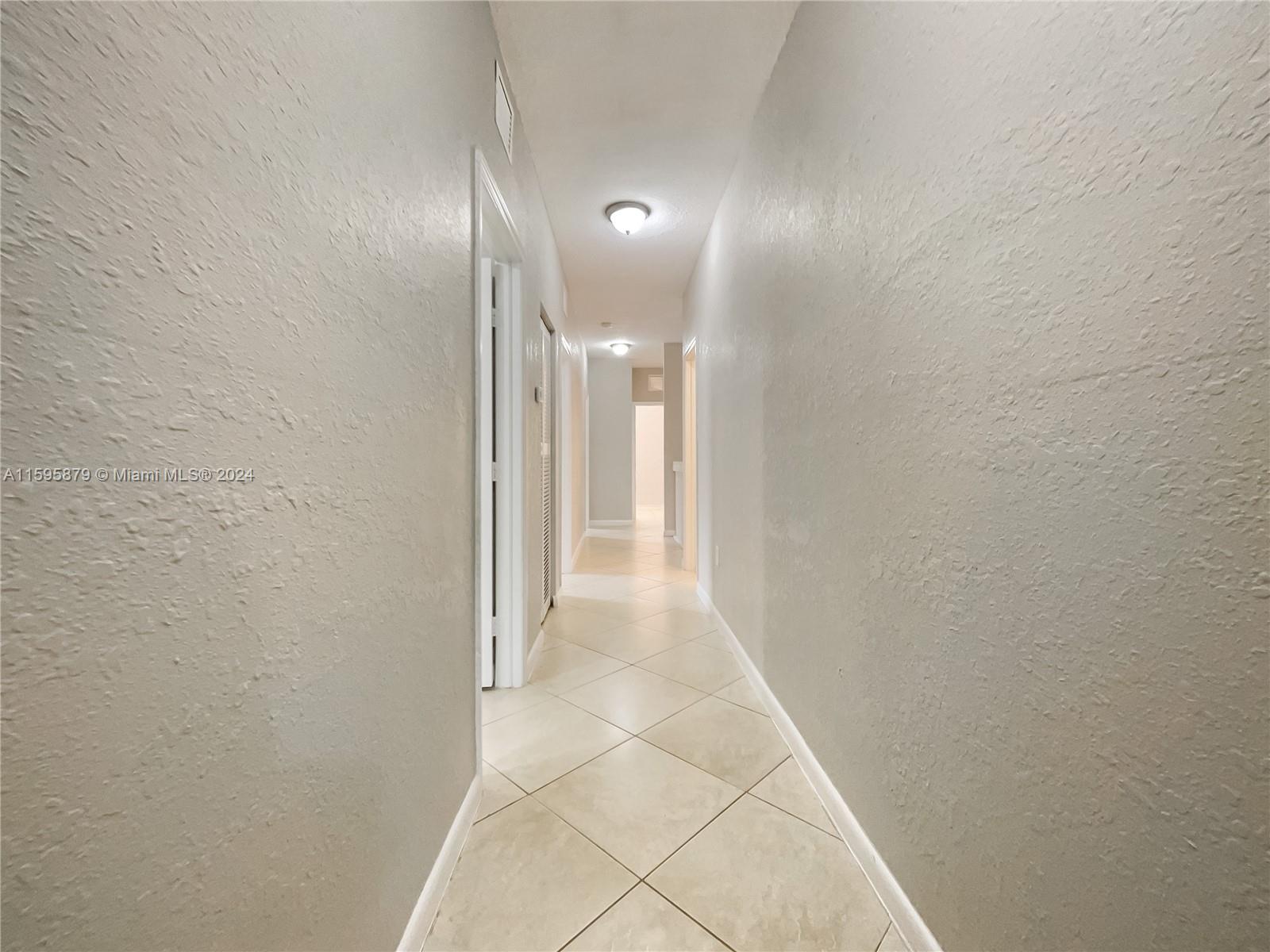 394 NE 36th Avenue Rd