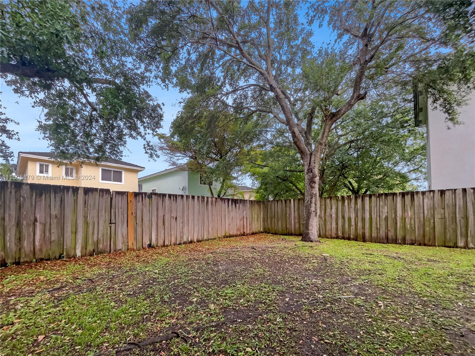394 NE 36th Avenue Rd
