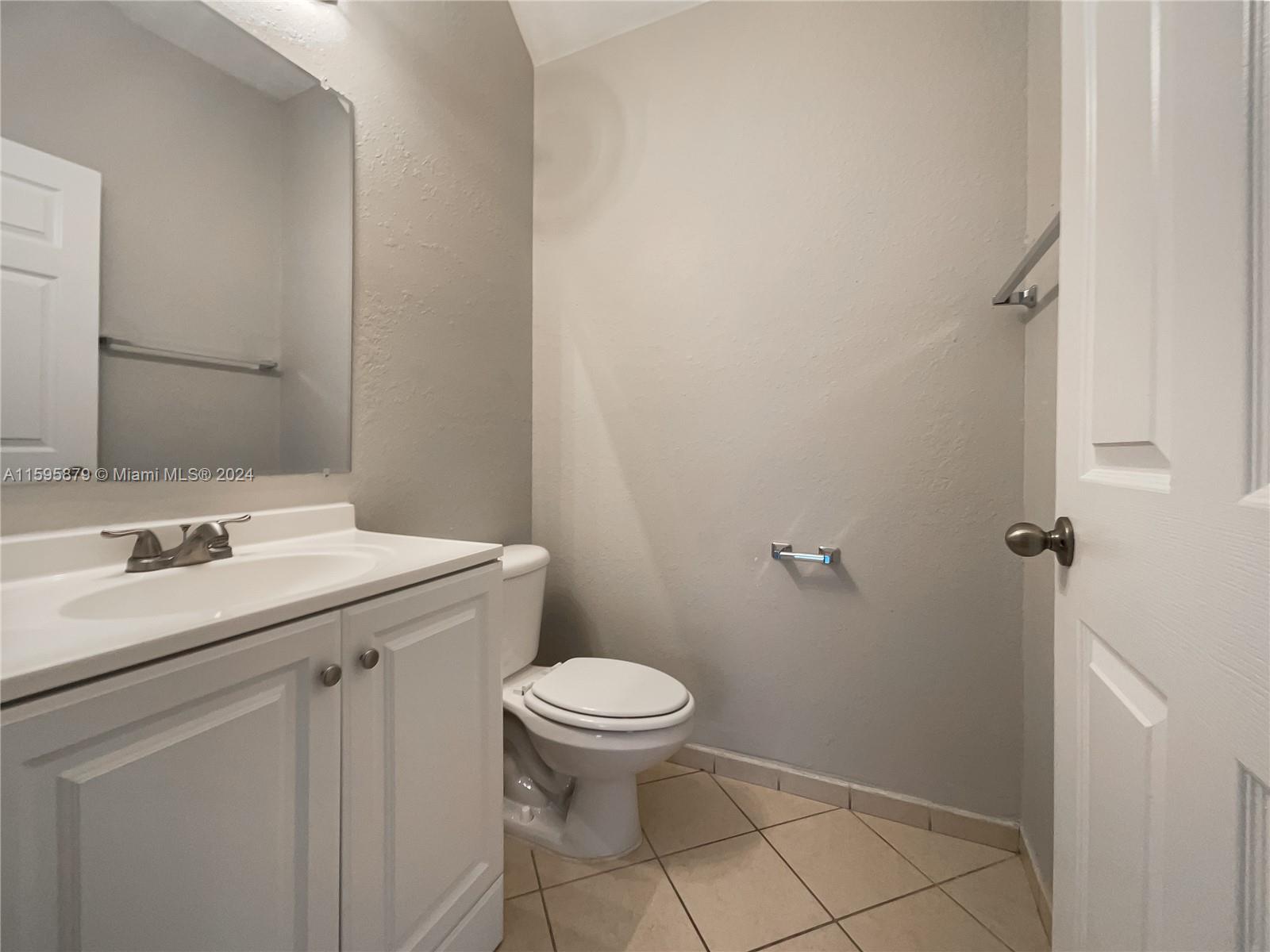 394 NE 36th Avenue Rd