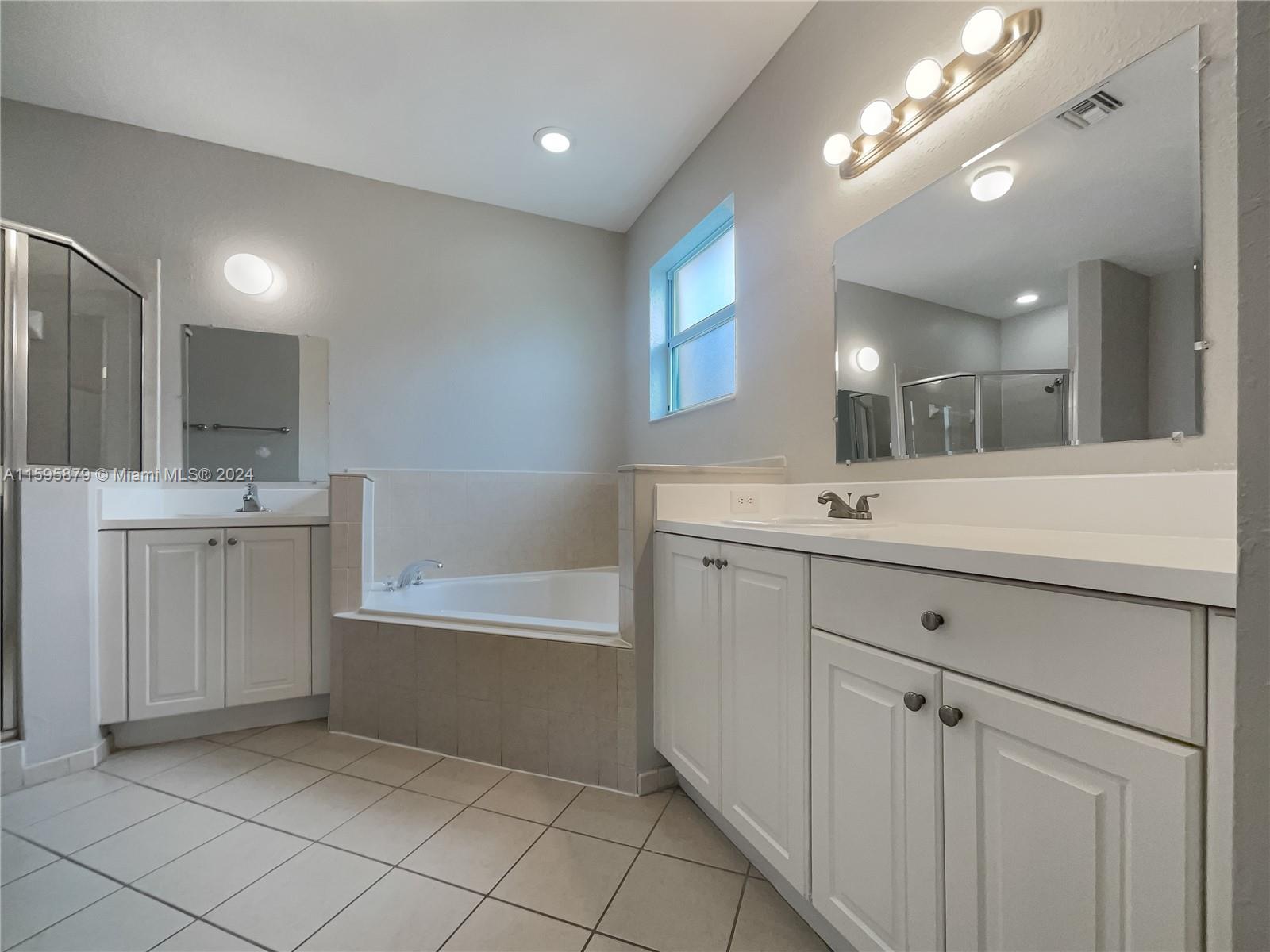 394 NE 36th Avenue Rd