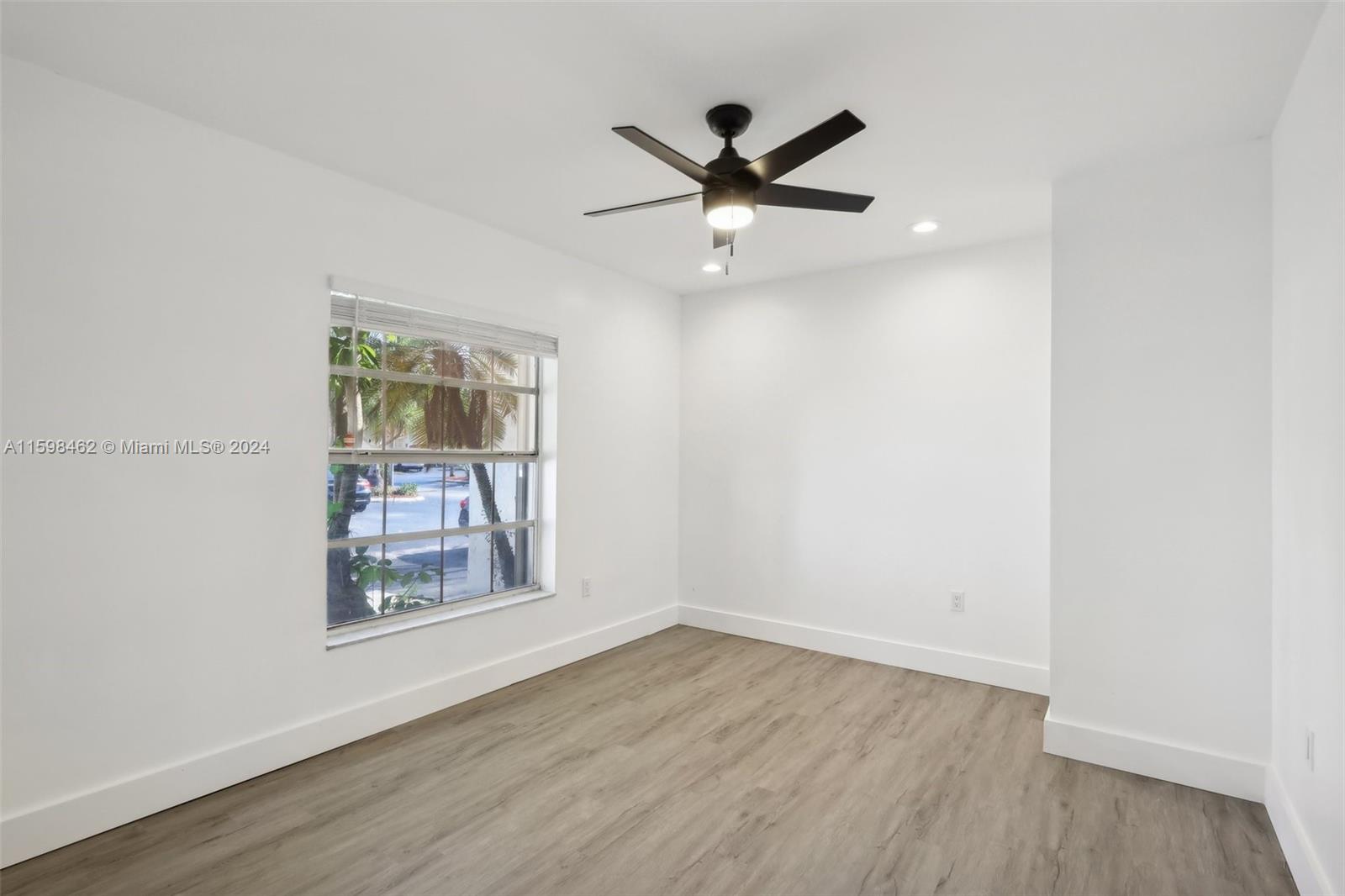 1203 NW 126th Ave
