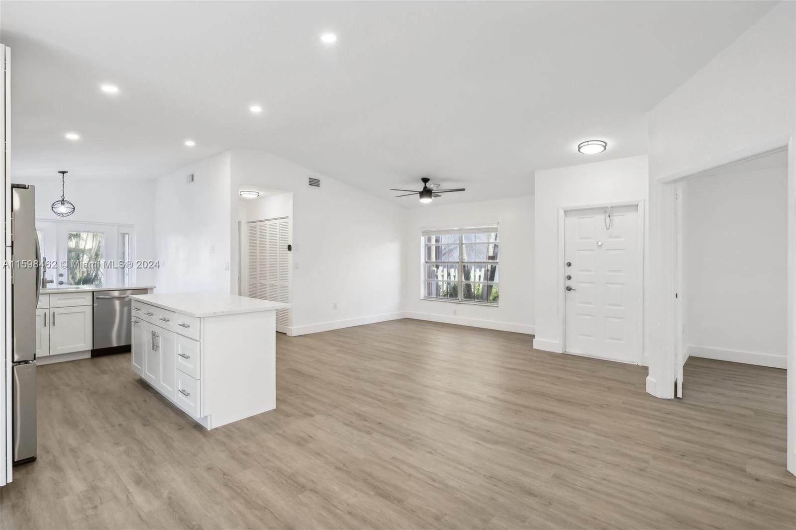 1203 NW 126th Ave