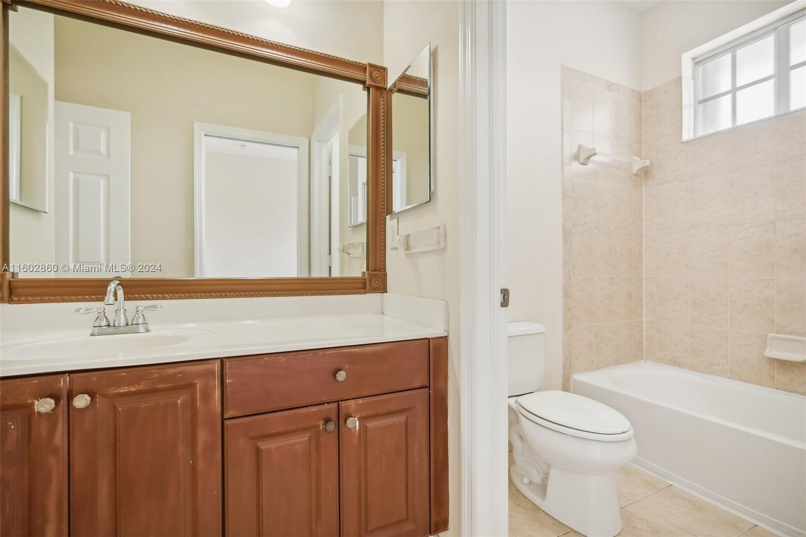 3011 NW 30th Ter
