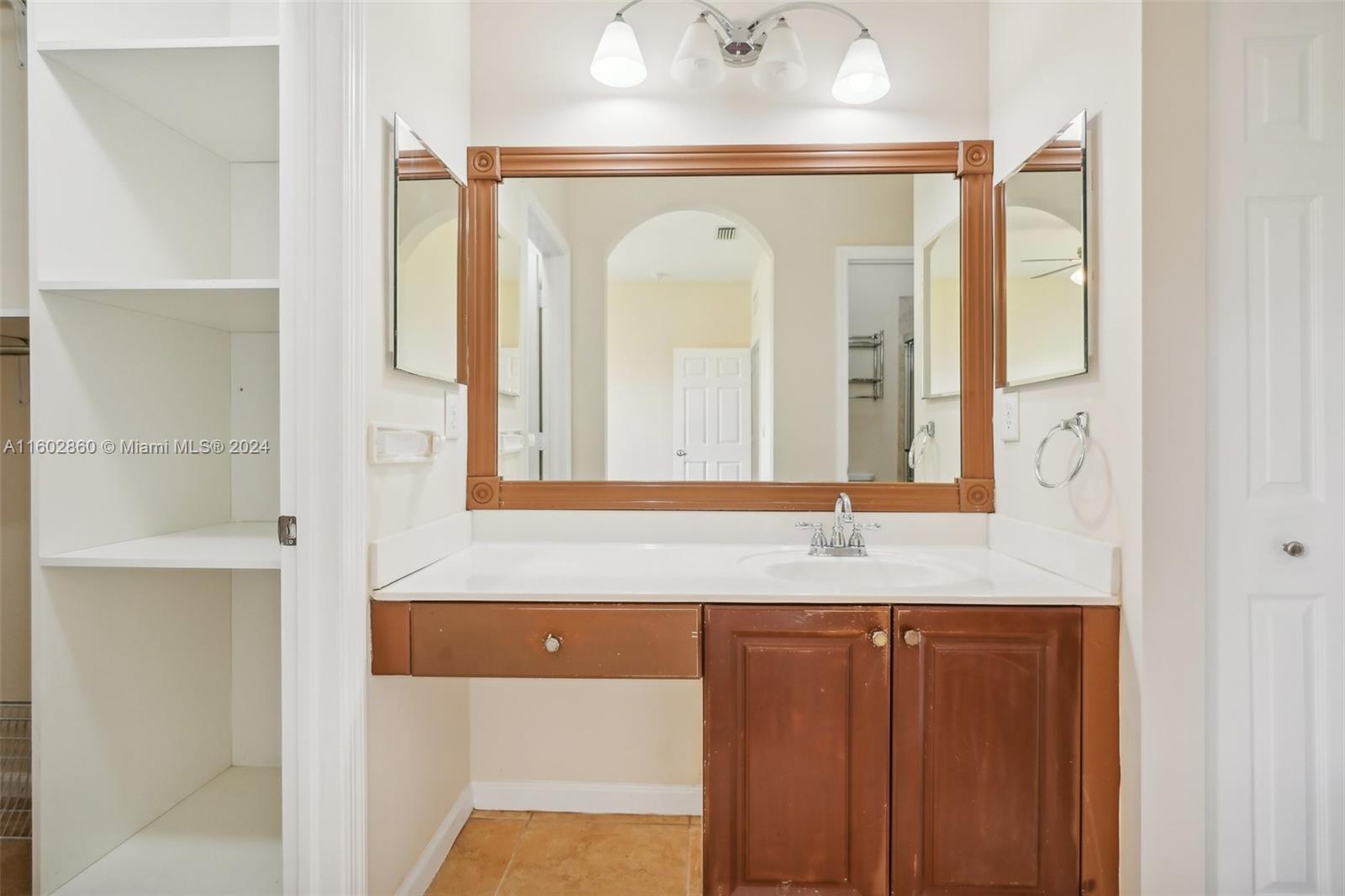 3011 NW 30th Ter