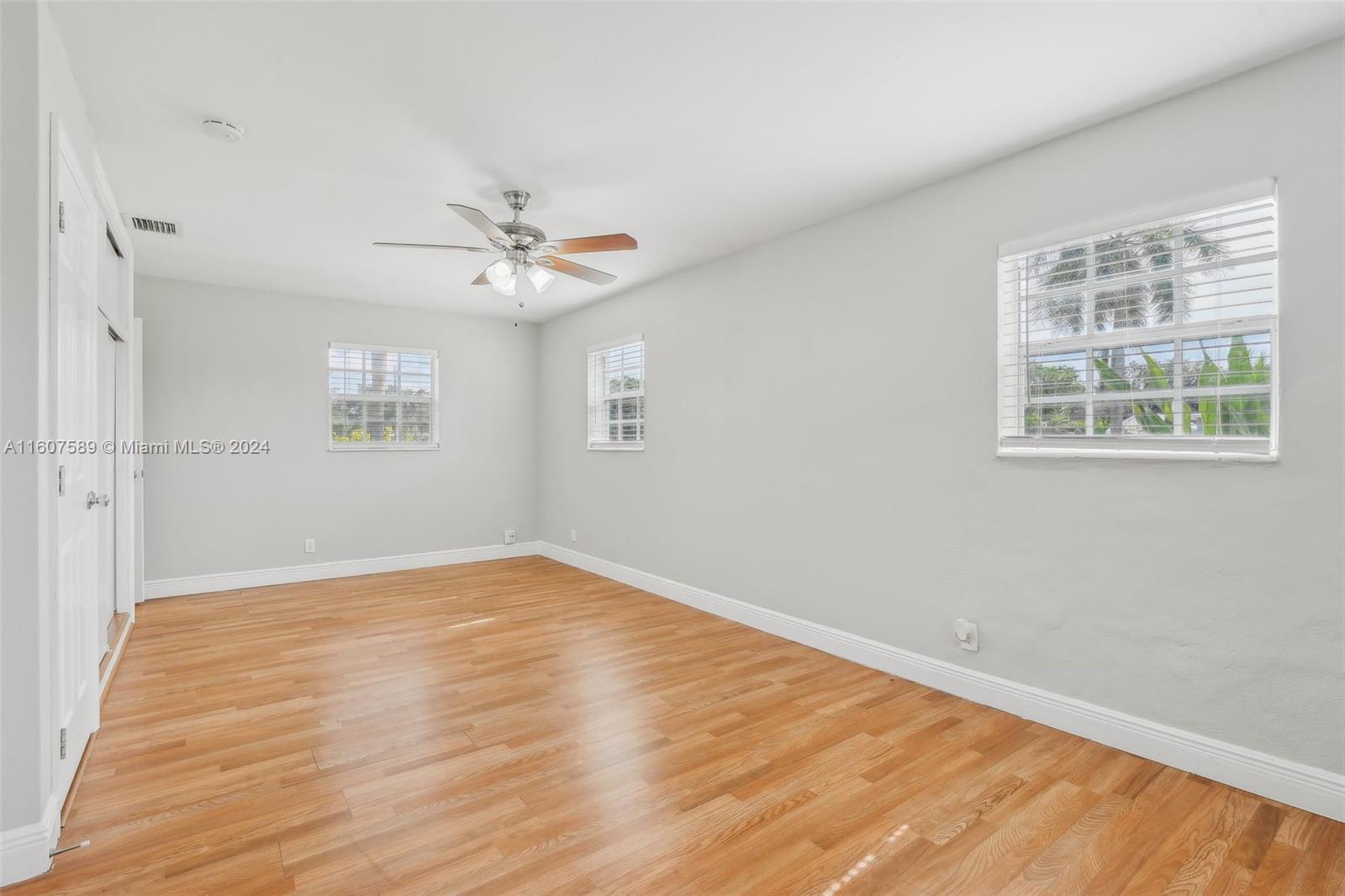 211 SW 14th St