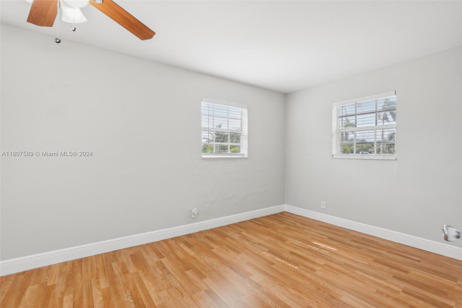 211 SW 14th St