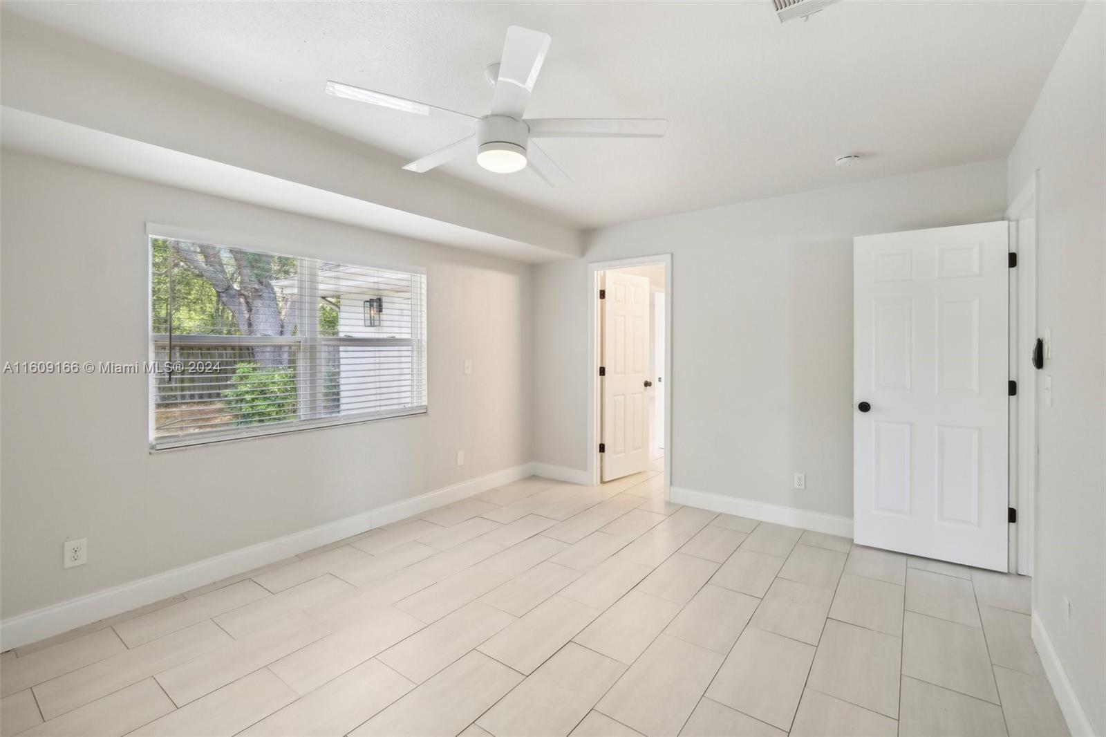2010 SW Brisbane St, Port St. Lucie